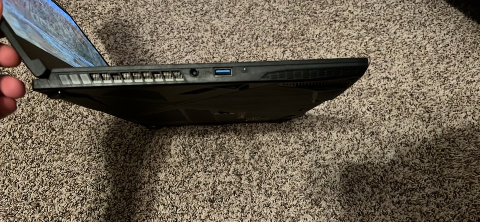 MSI 11UC-1276US GF63 Thin 15.6″ FHD i5-11400H 2.7GHz NVIDIA GeForce RTX 3050 4GB