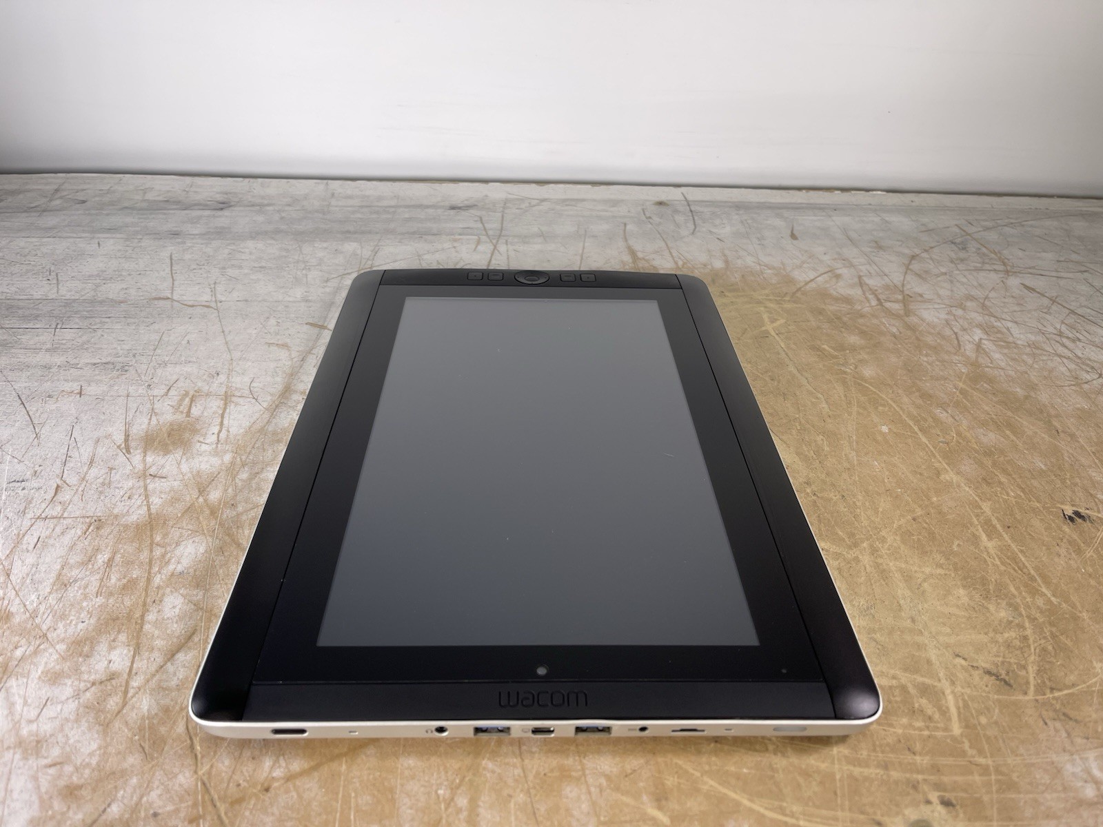 WACOM DTH-W1300 i7-3517U @ 1.9 GHz, 8GB RAM, NO HDD/OS – (FOR PARTS)