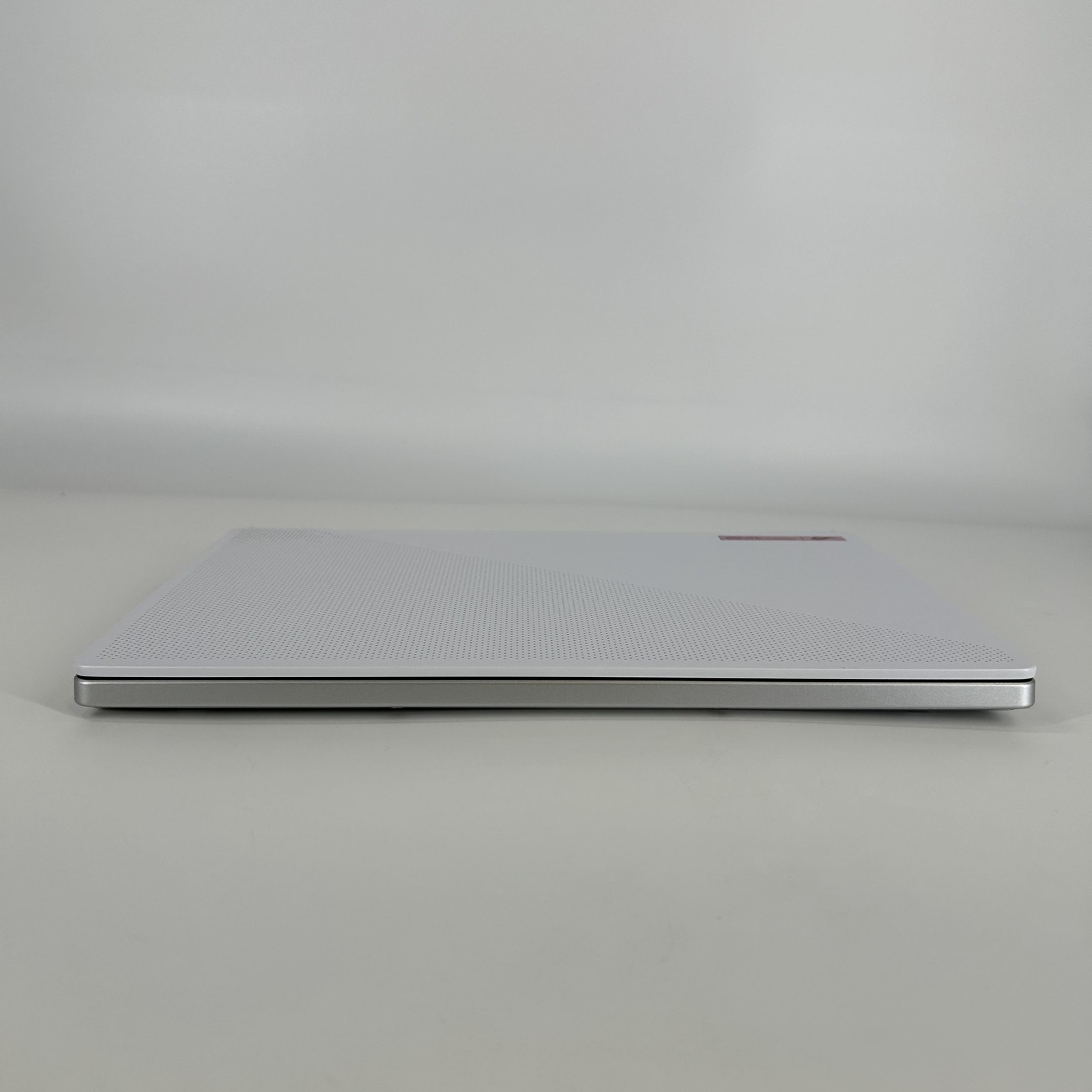 Asus ROG Zephyrus G14 GA401 144Hz FHD 3.3 GHz Ryzen 9 5900HS 16GB 1TB RTX 3060