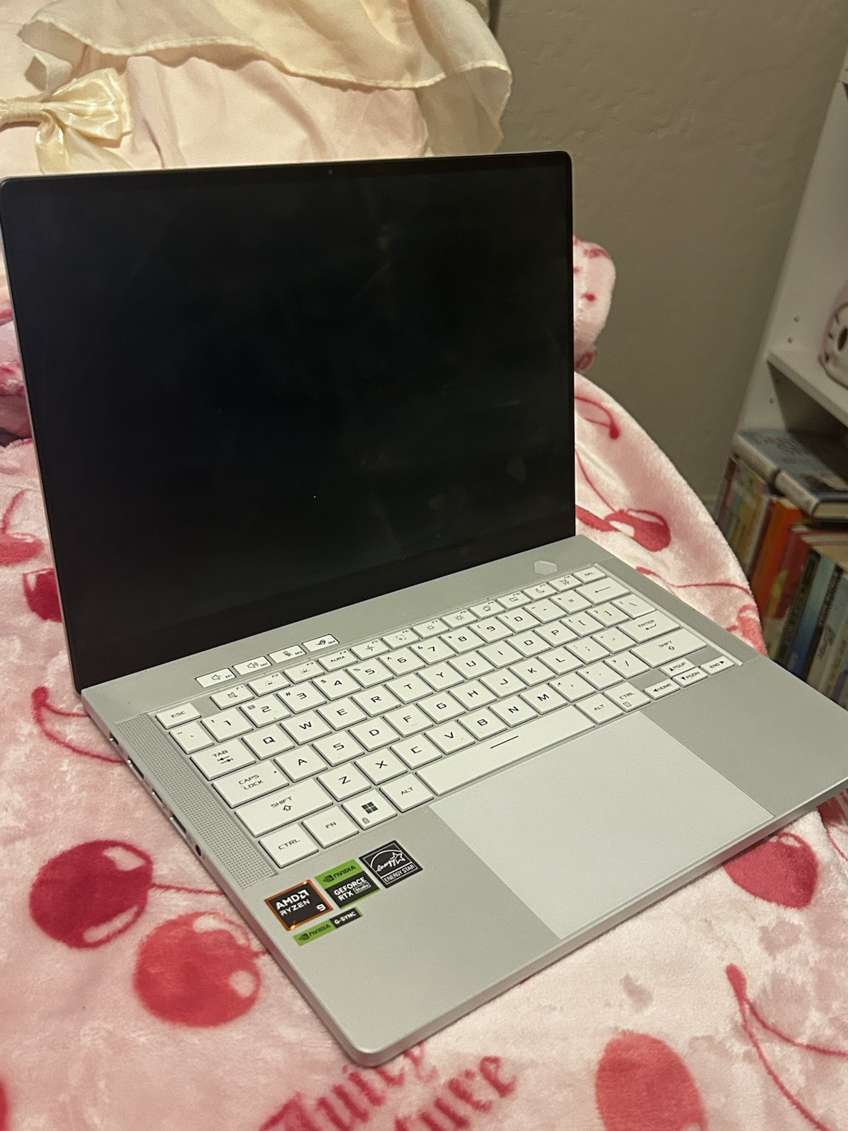 ASUS ROG Zephyrus G14 14” OLED 3K 120Hz Gaming Laptop (Platinum White)