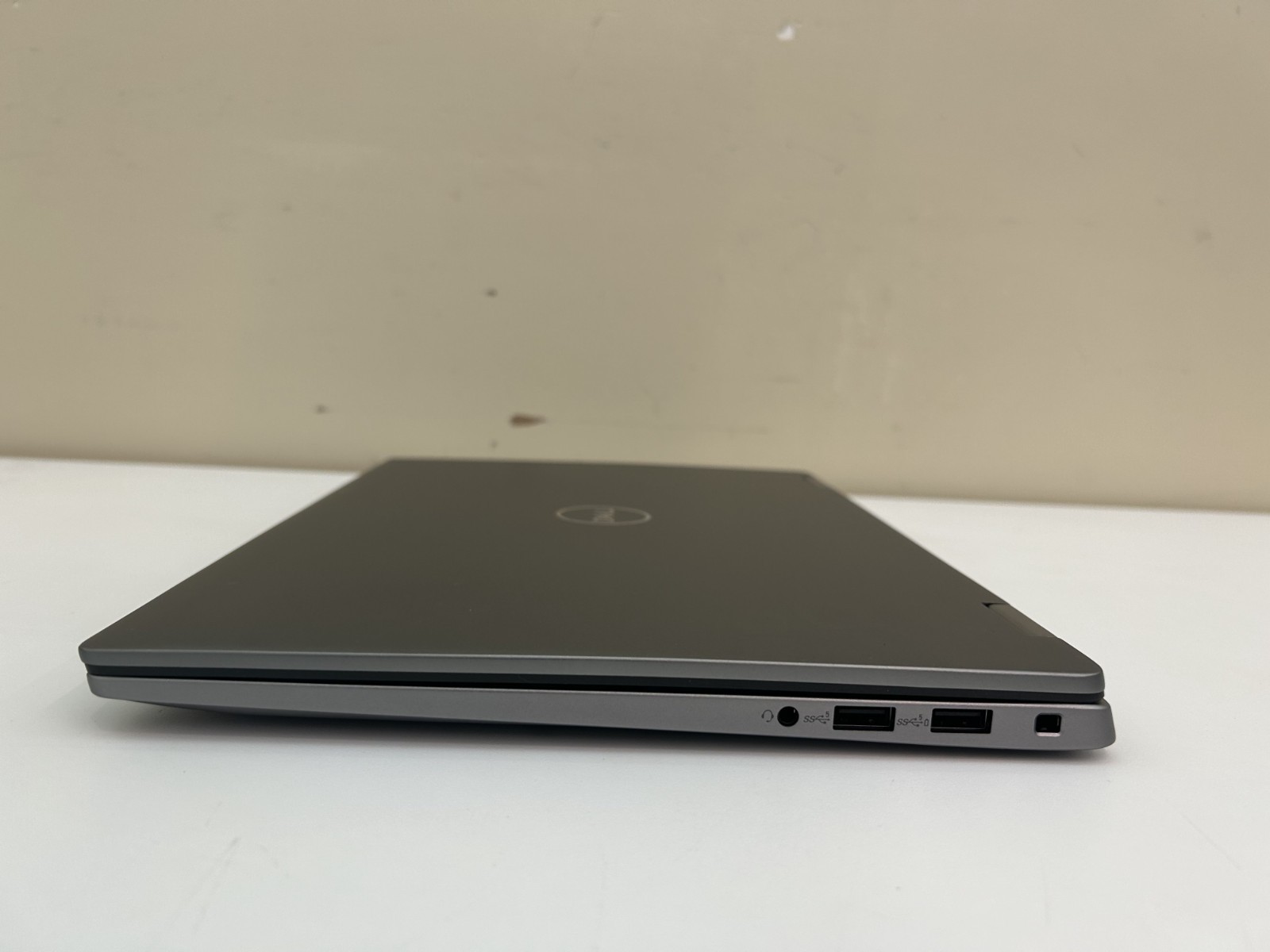 Laptop Dell Latitude 7450 2-in-1 Touchscreen Ultra 5 135U 512GB SSD 16GB RAM