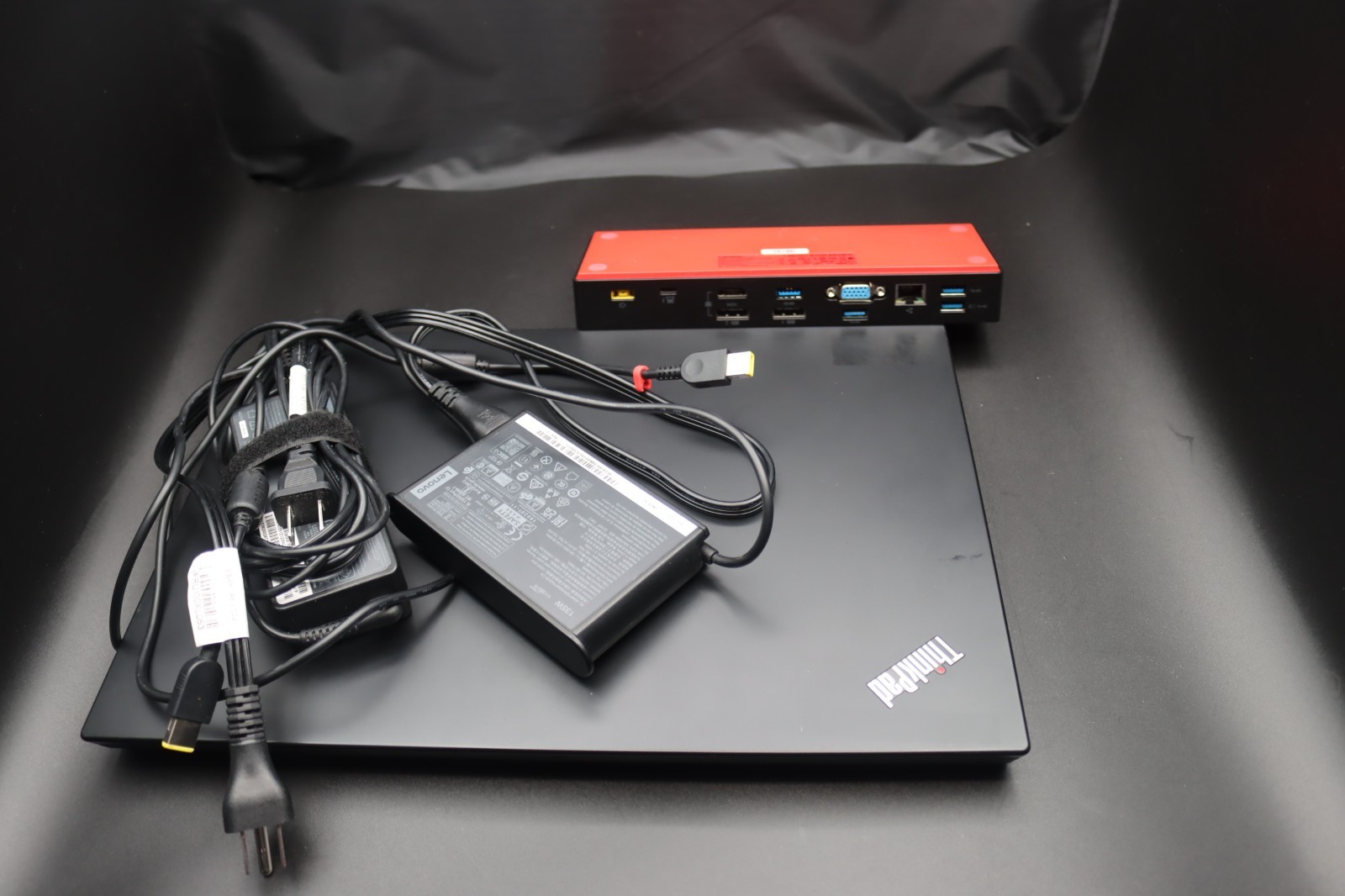 LENOVO THINKPAD P15V GEN 2 i7-11800H@ 2.30GHz 32GB RAM 512GB W11P + Dock Station