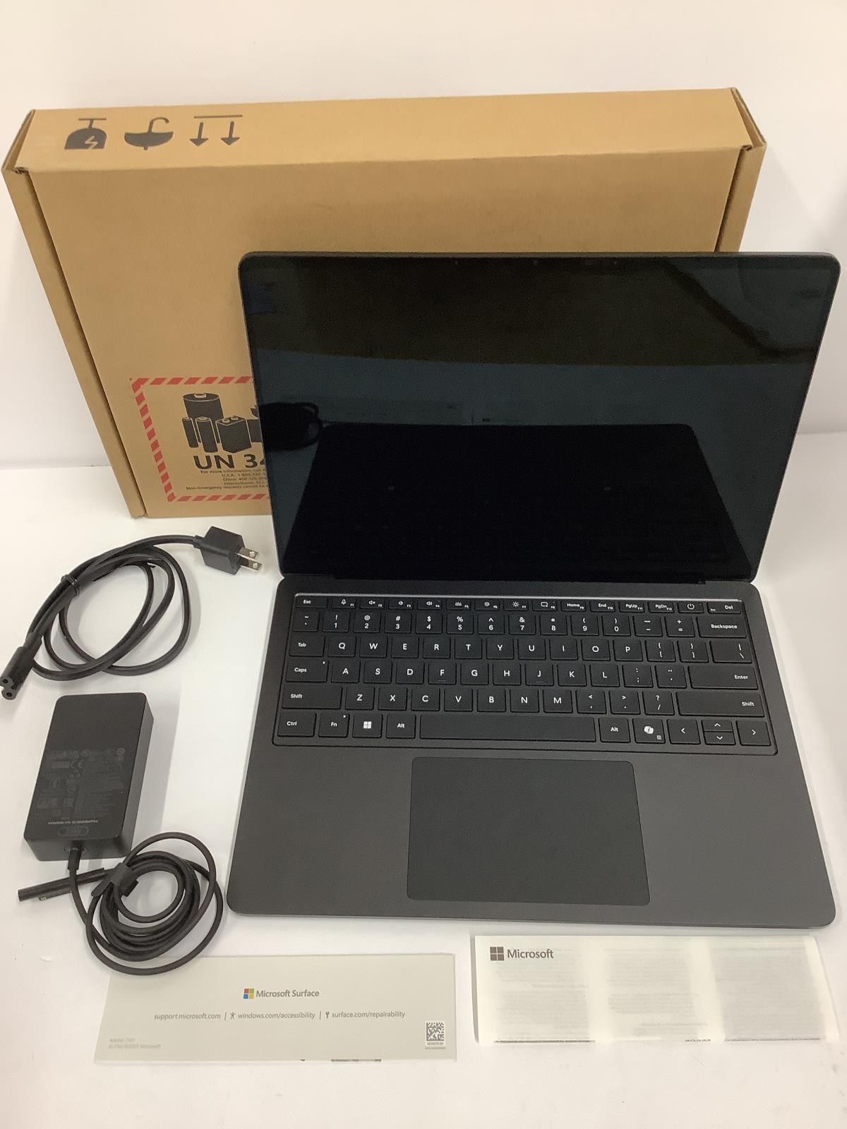 Microsoft Surface Laptop 7 13.8″ Ultra 7 268V 32GB 512GB Copilot EP2-33231