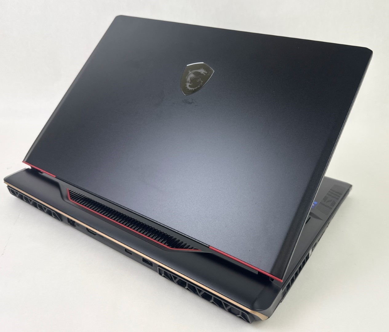 MSI Raider GE68HX 16″ 1920×1200 144Hz i9-13950HX 8GB 1TB SSD W11H – No RTX