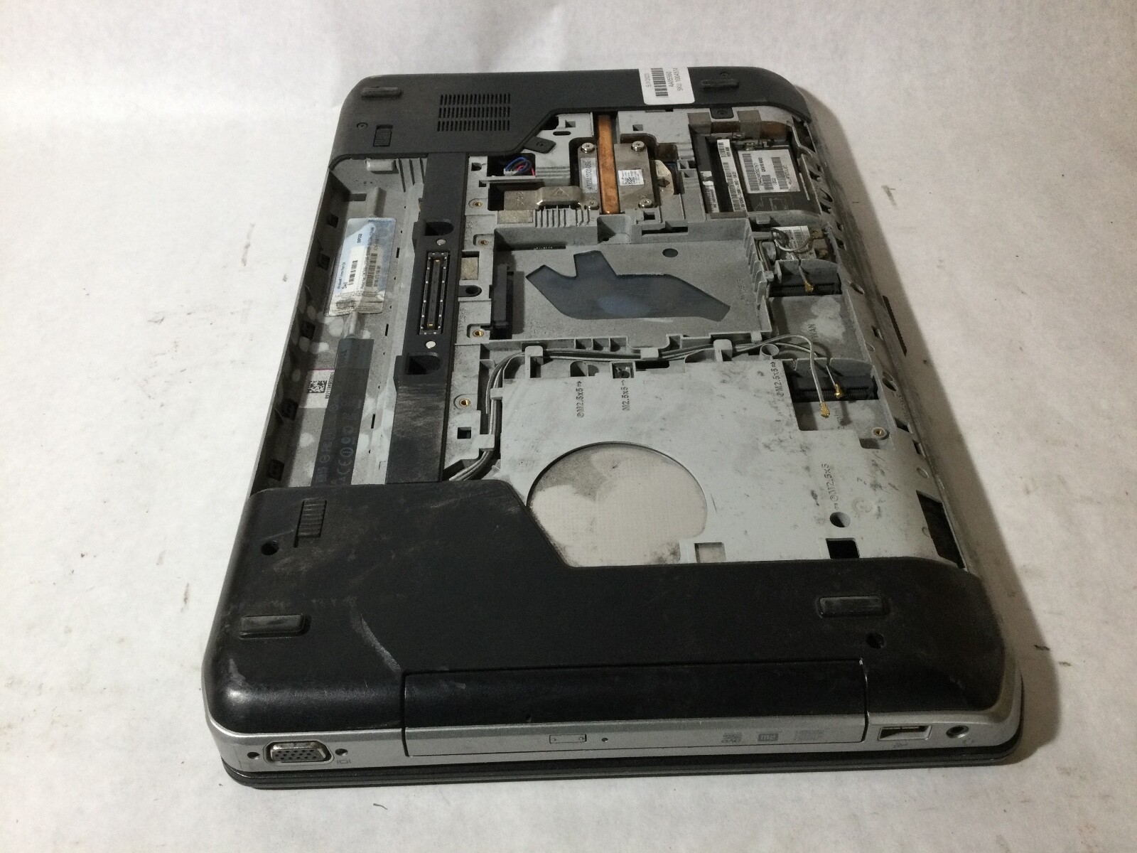 DELL LATITUDE E5530 – BOOTS TO BIOS – INTEL I5 3210 – NO RAM -READ DESCRIP – BB!