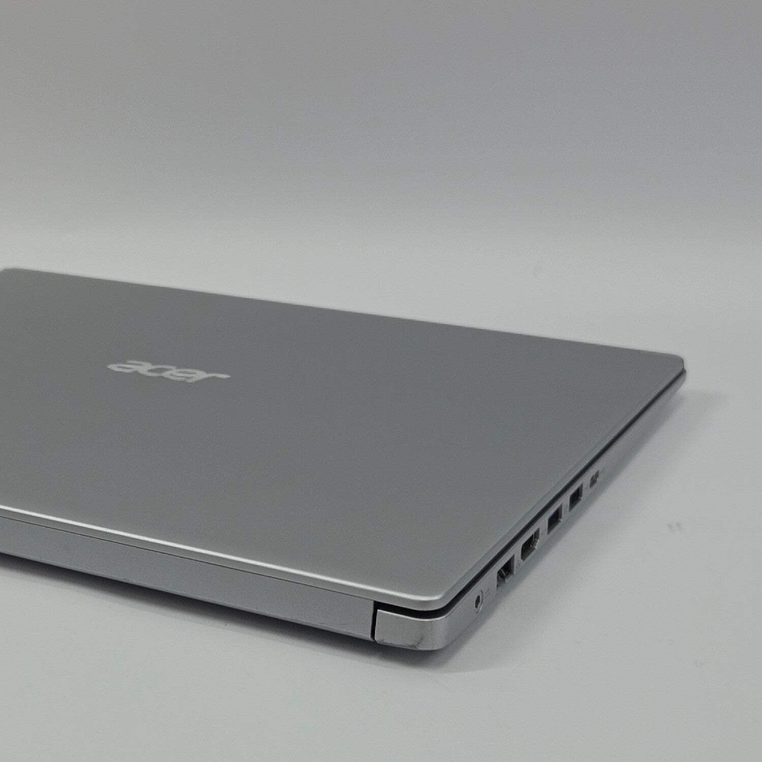 Acer Aspire 5 A515-46 15.6″ Ryzen 7 3700U 2.3GHz 8GB RAM 256GB SSD