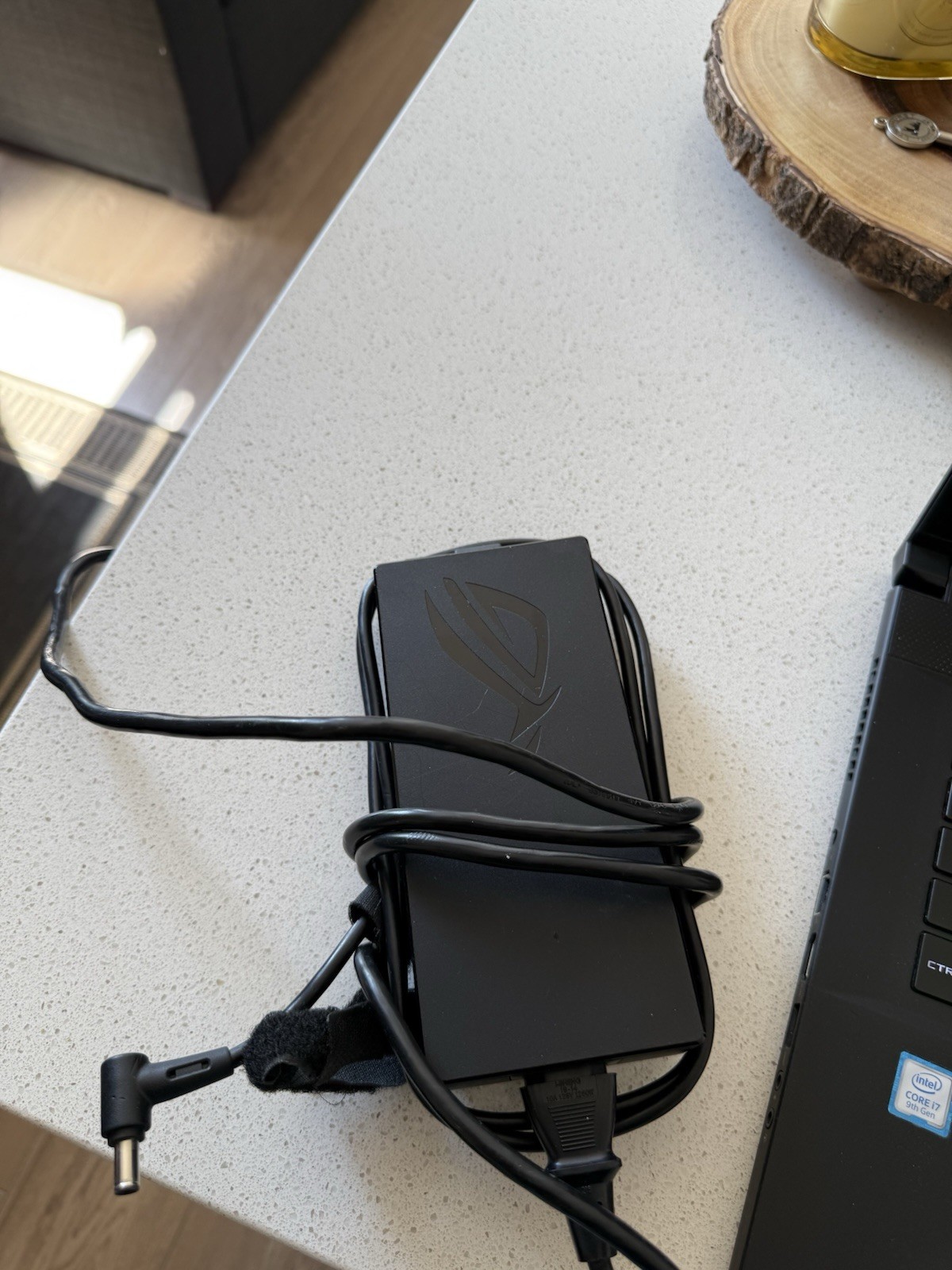 ASUS ROG Zephyrus 16.5in i7-9750H 16GB NVIDIA GeForce RTX Win10