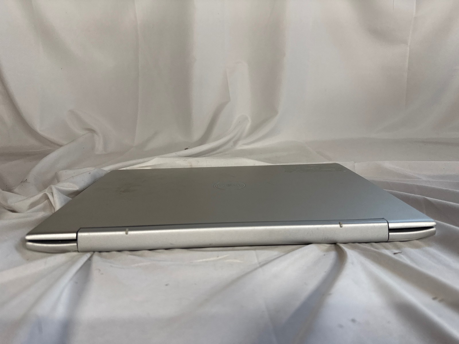 Dell Inspiron 7591 2n1 Intel Core i7-10510U 12 GB 512 GB SSD 15.6″