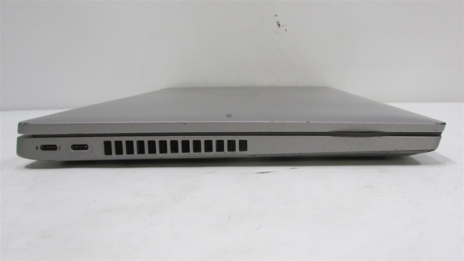 Dell Latitude 5420 i5-1135G7 2.4GHz 16GB RAM 250GB NVME 14″ Win 11 Pro COSM DMG