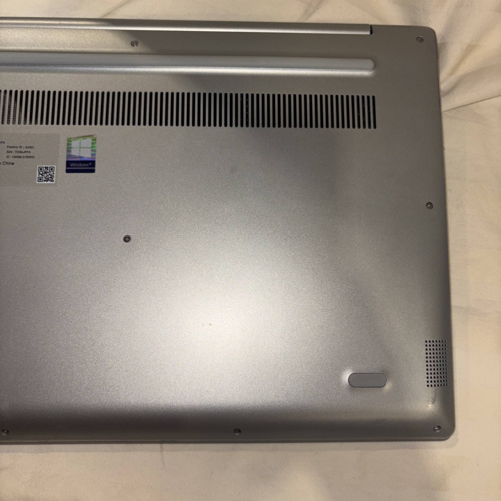 Lenovo Ideapad 330S 81F5 15.6″ FHD Intel i5-8250U 1.60GHz 8GB RAM 120GB HDD W11H