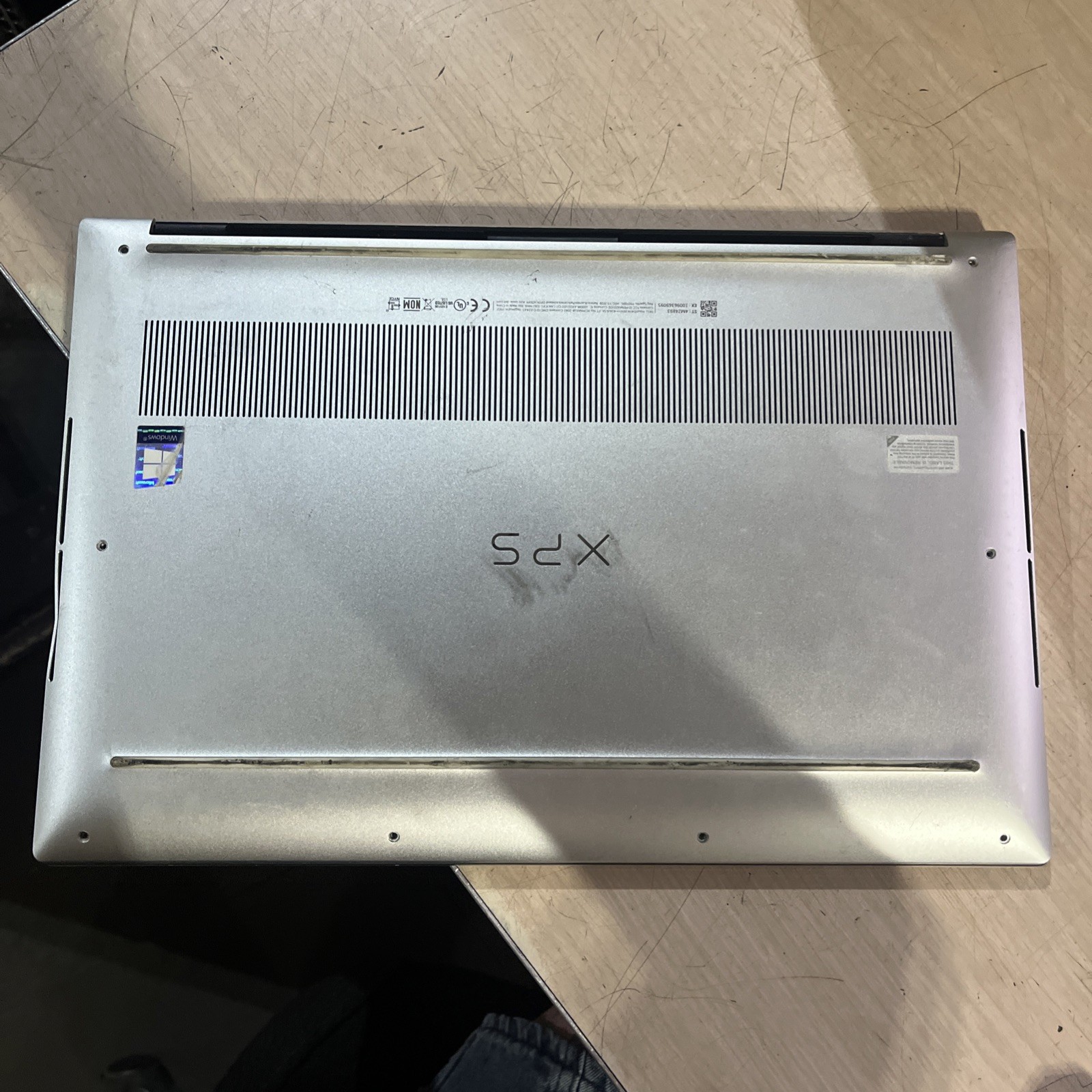 DELL XPS 15 9500 INTEL CORE I7-10750H 16GB RAM NO HD