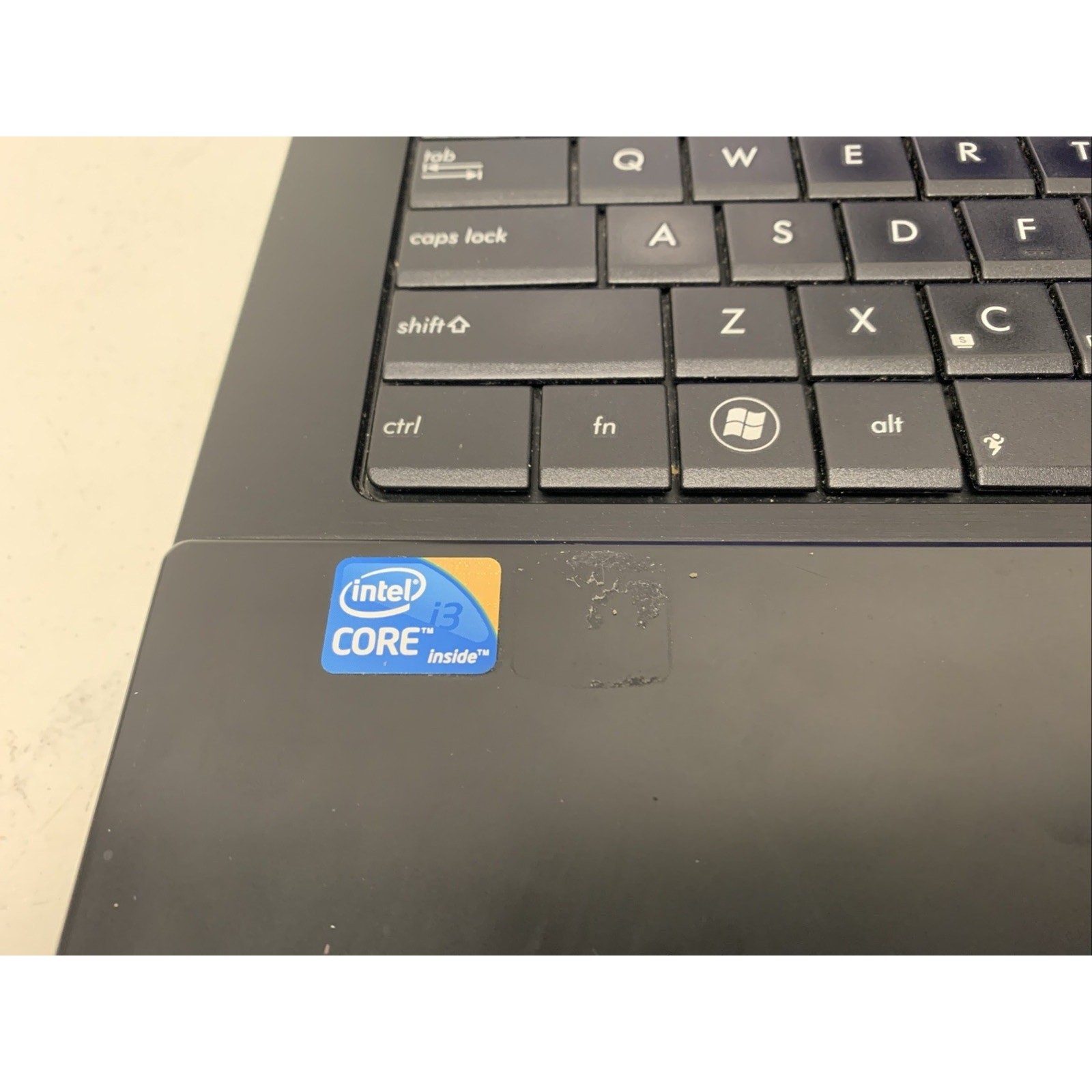 ASUS P42F Core i3 M370 2.40ghz 4GB Ram 320GB HHD WIND 10 Pro