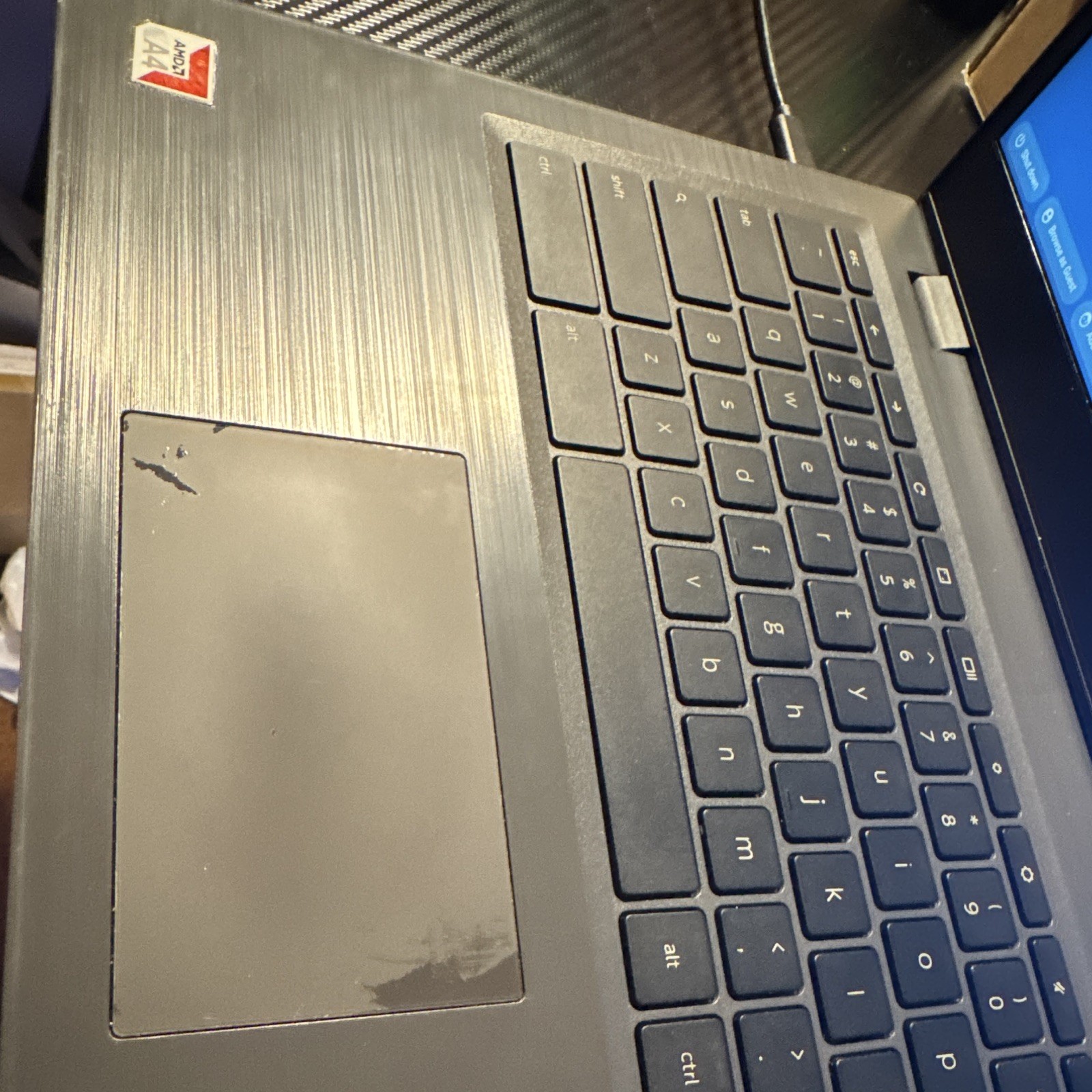 Lenovo 14″ Chromebook Laptop AMD A4 4GB RAM 32GB + Wireless Mouse & 65W Charger