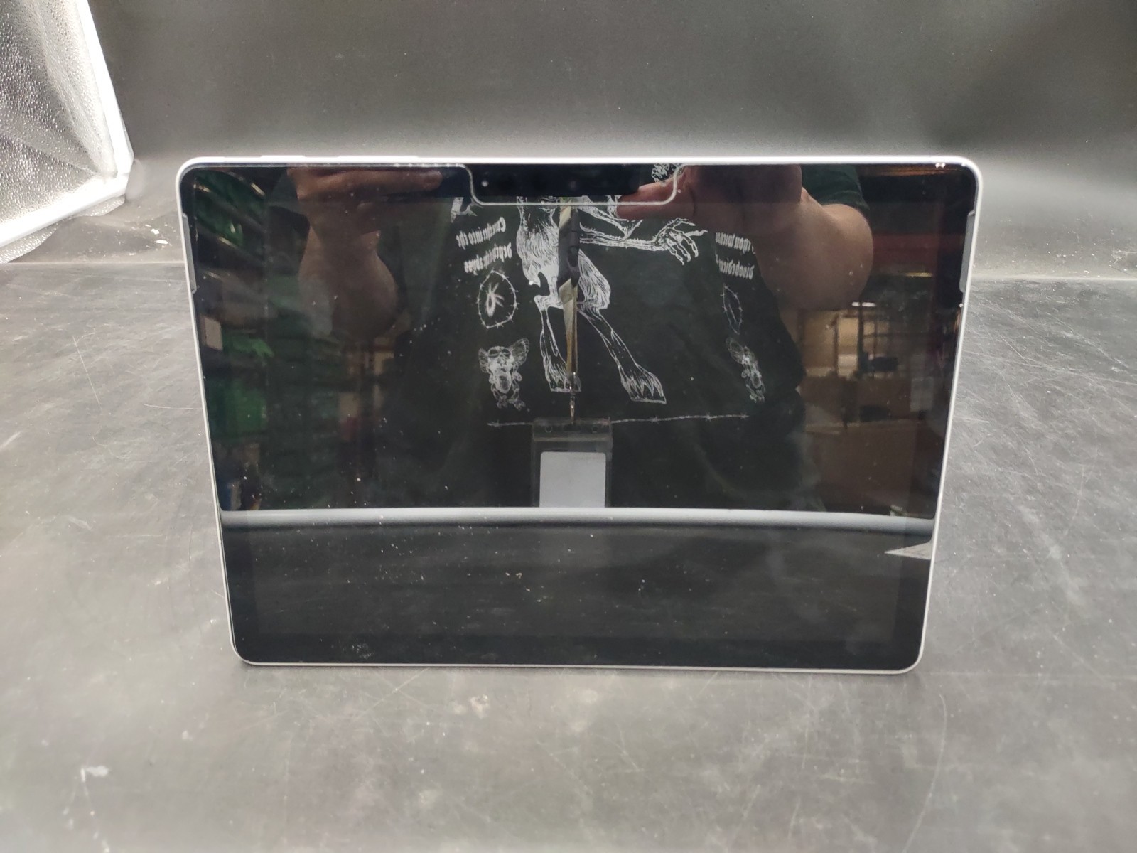Microsoft Surface Go Intel Pentium 4425Y @ 1.70Ghz 4GB RAM 58GB MMC NO OS
