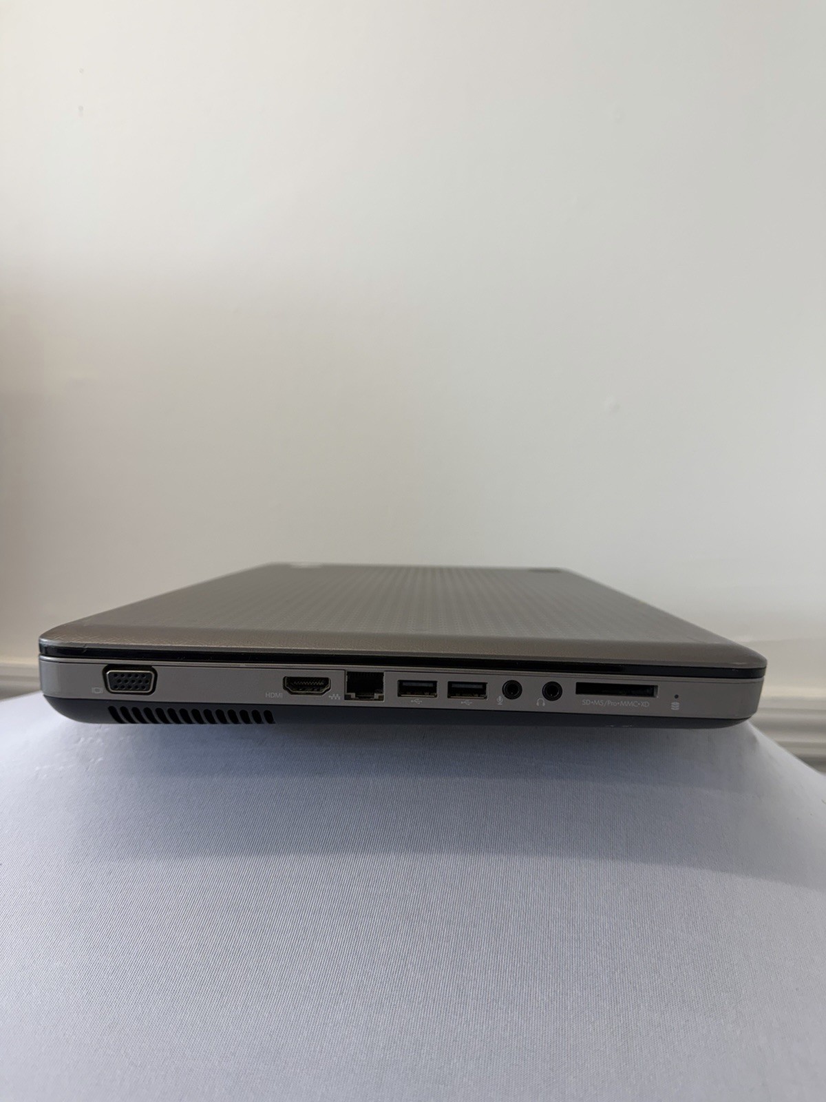 HP Notebook G62-435DX Laptop – Good Screen – AMD Turion II P540 – Read Des
