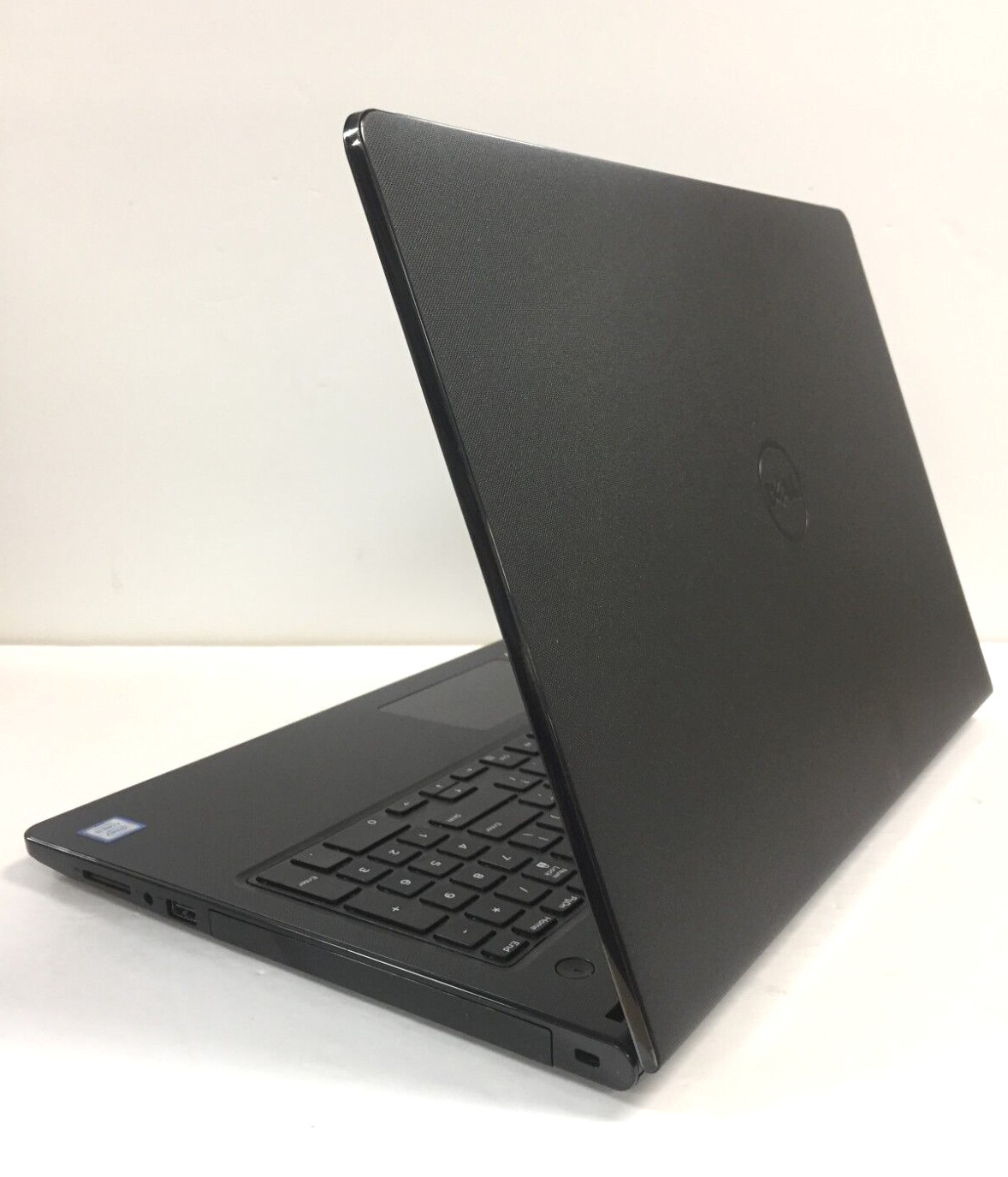 Dell Inspiron 15 3567 15.6″ Touch Laptop/i5-7200U/8GB/16GB/512GB SSD/Win10 Black