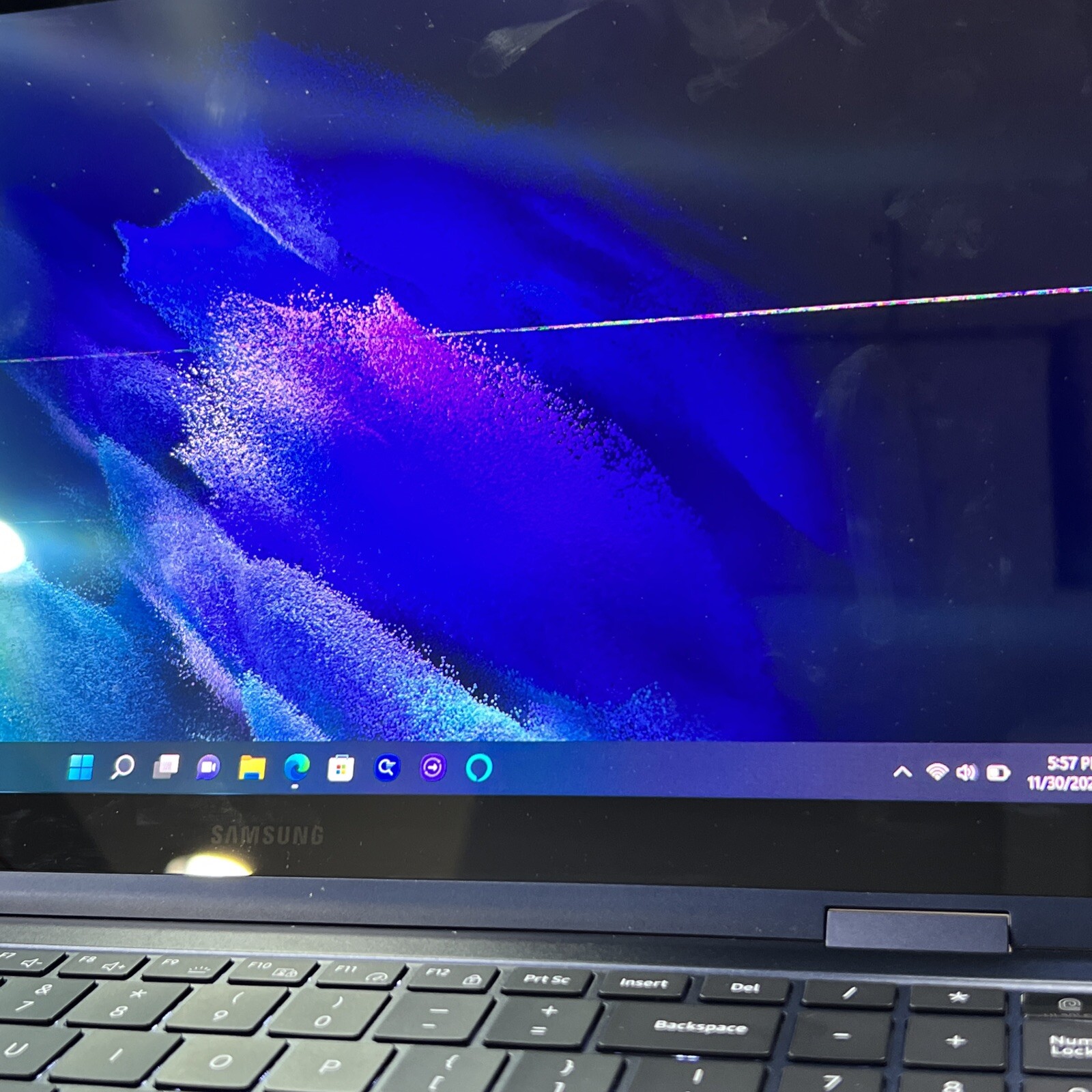 Samsung Galaxy Book Pro 360 NP950QDB-KB2US 15.6″ i7-1165G7 16GB 1TB ISSUE