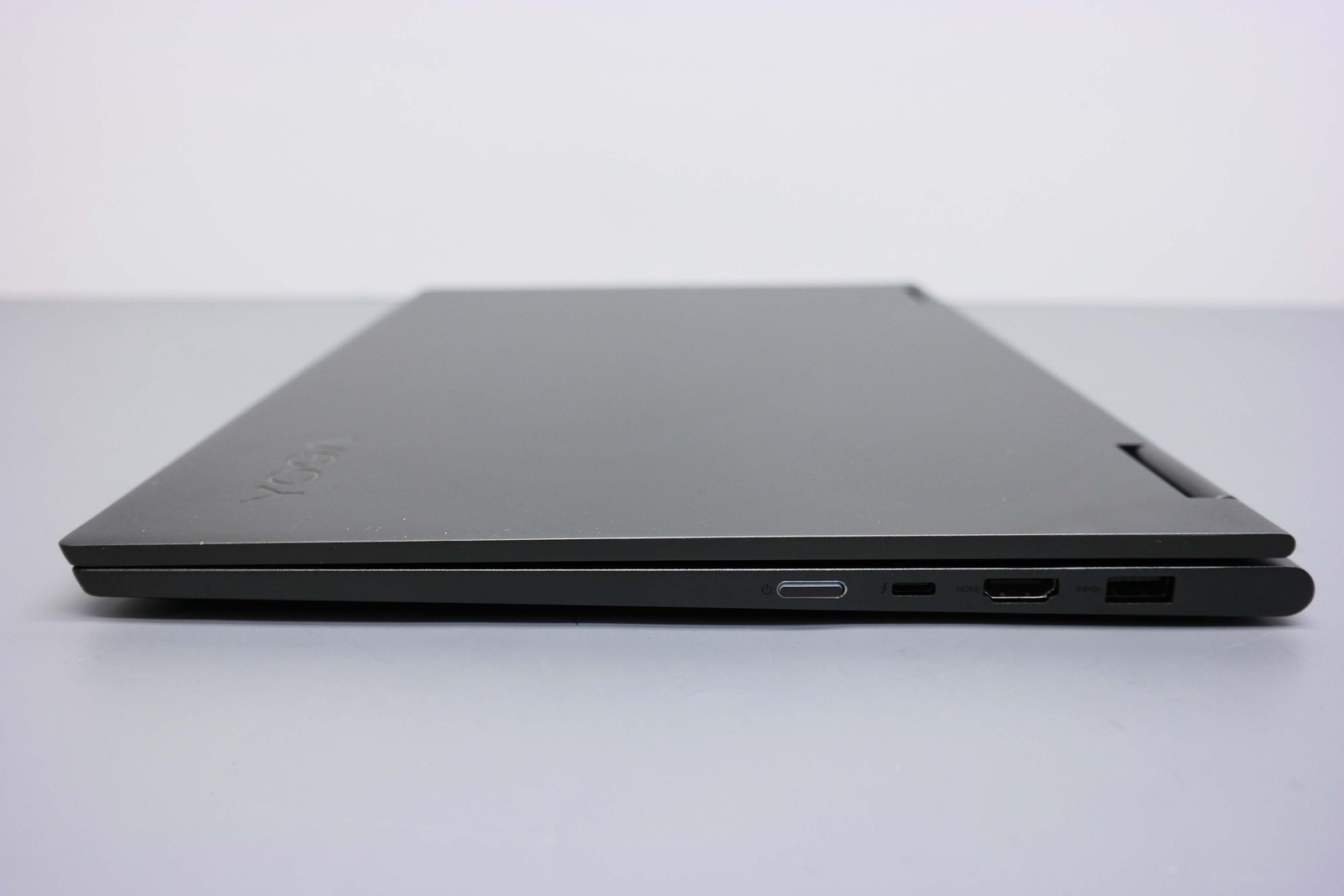 Lenovo Yoga 730 15.6″ Core i5-8250U 8GB 256GB SSD