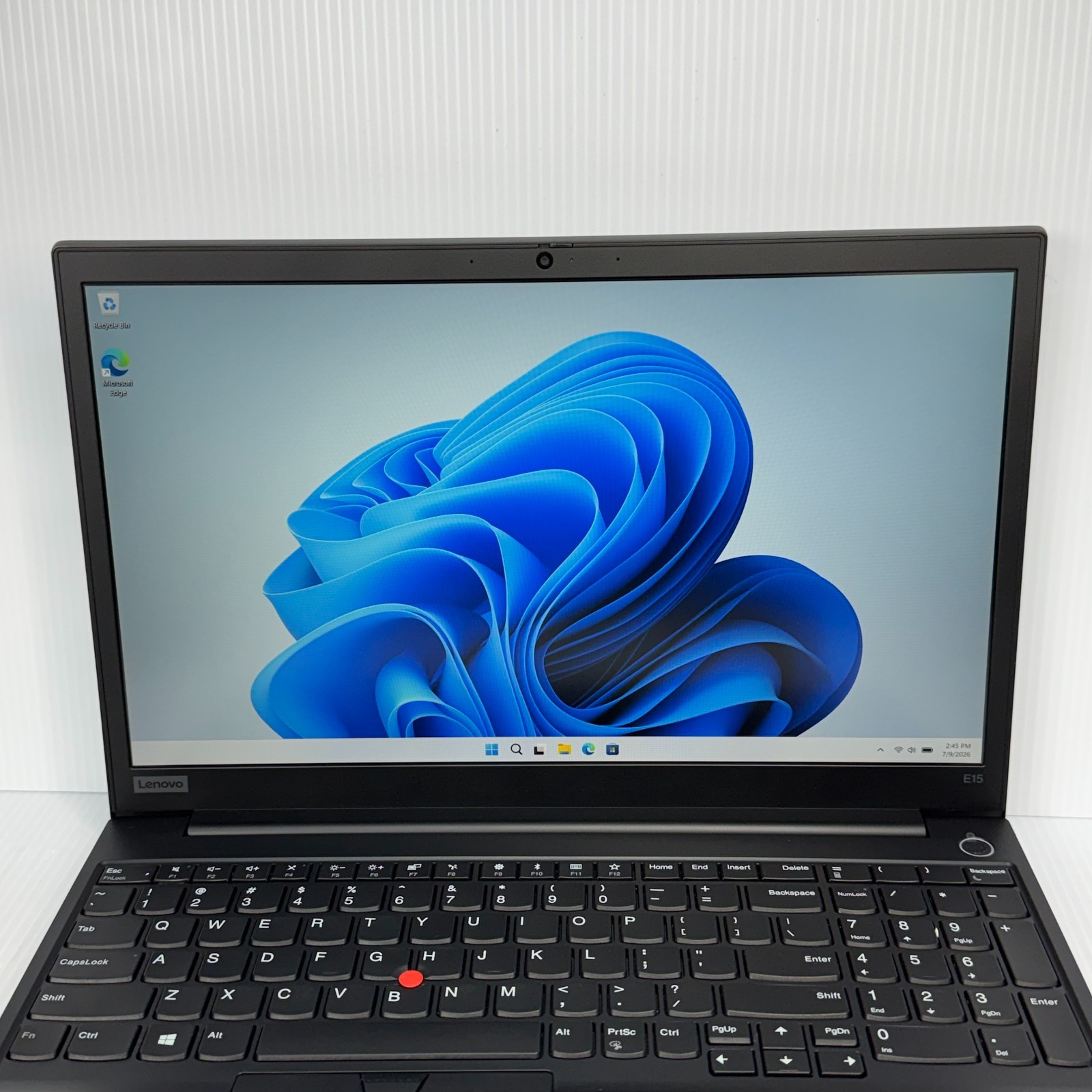 Lenovo ThinkPad E15 i5-10210U 15.6″ Windows 11 Pro Laptop 256GB NVMe SSD 16GB