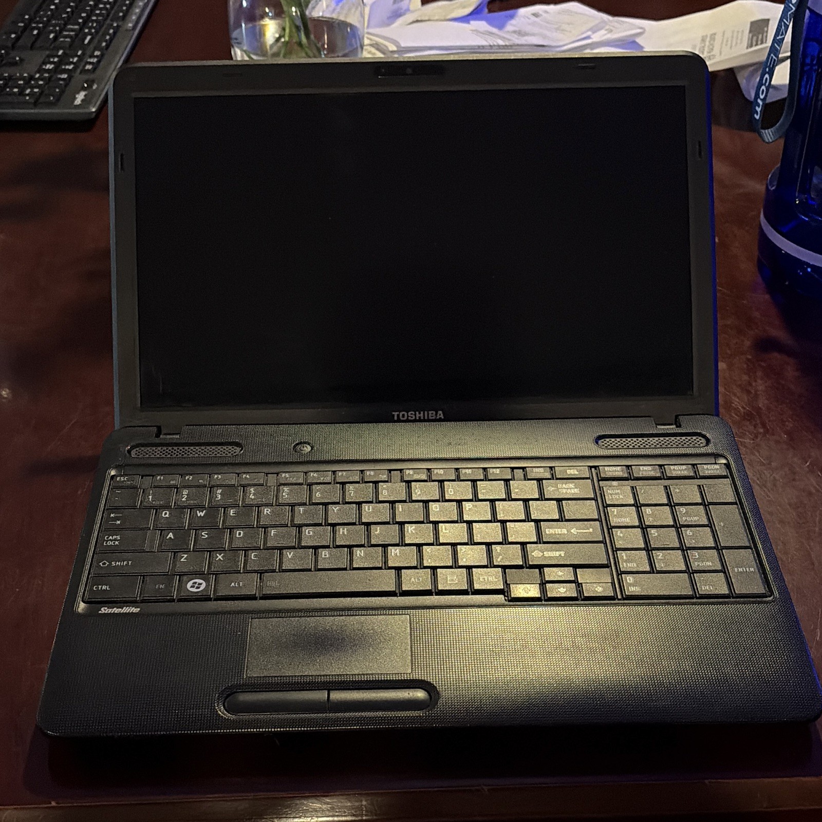 Toshiba Satellite C655D-S5303 15.6″ AMD E 1.60GHz 4GB 320GB Win 7 Black