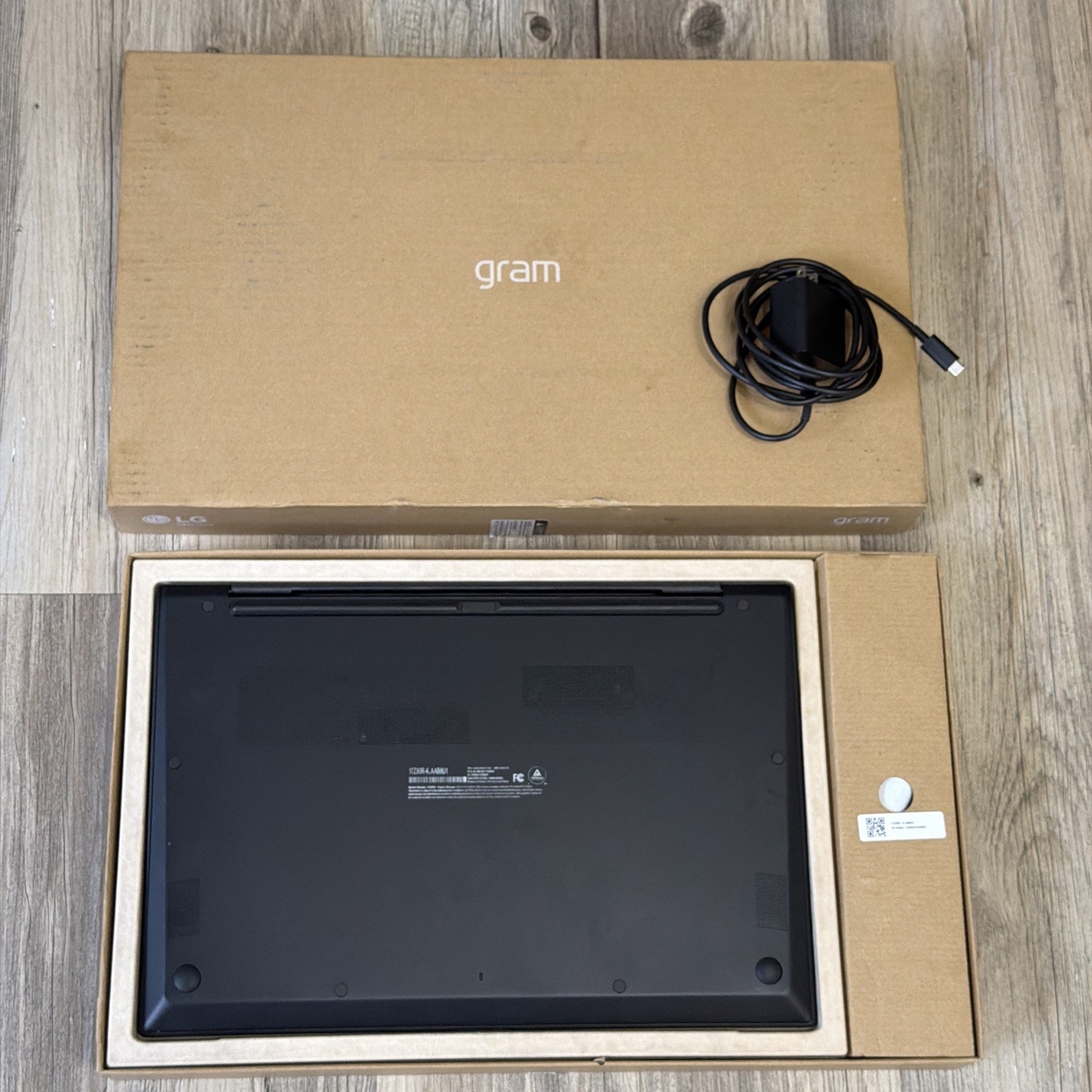 LG Gram 17Z90R-H 17″ i7-1360P 2.2GHz 16GB RAM 1TB SSD In Great Condition