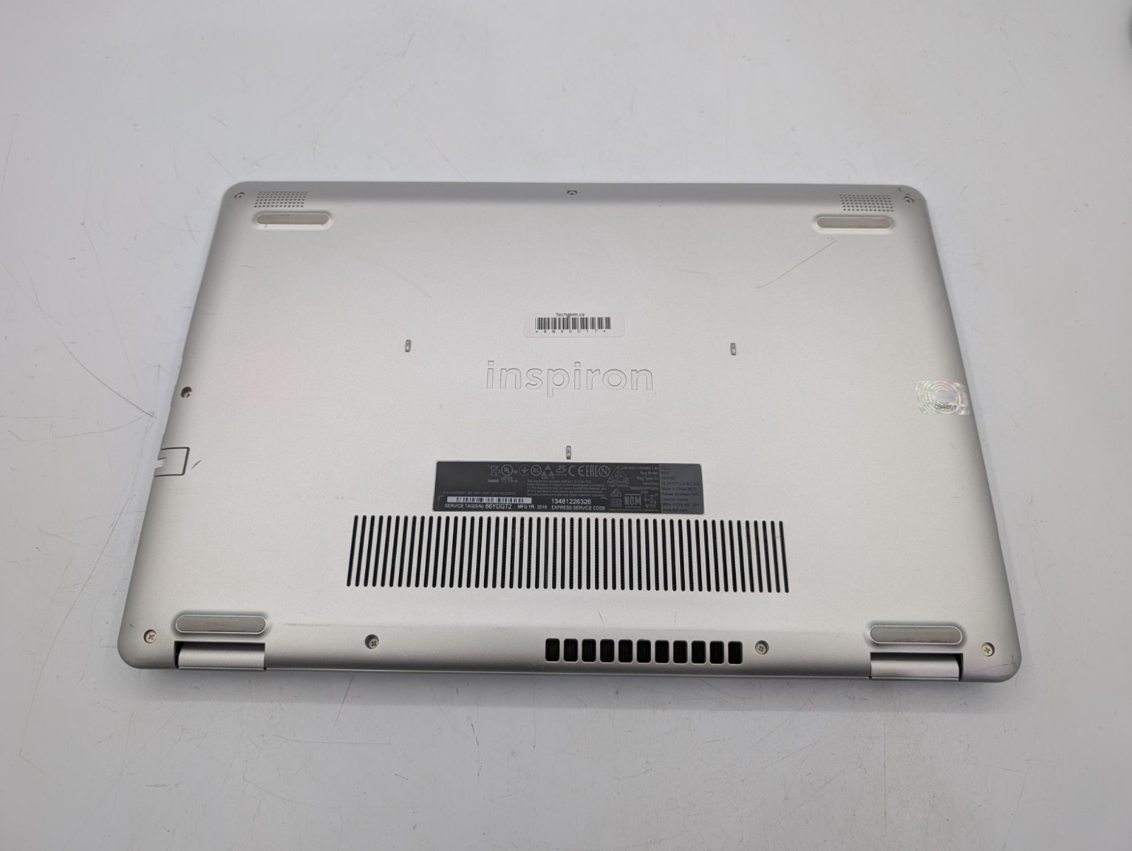 Dell Inspiron 5584 15.6″ Laptop i5-8265U 16GB RAM 256GB SSD Win11 Home