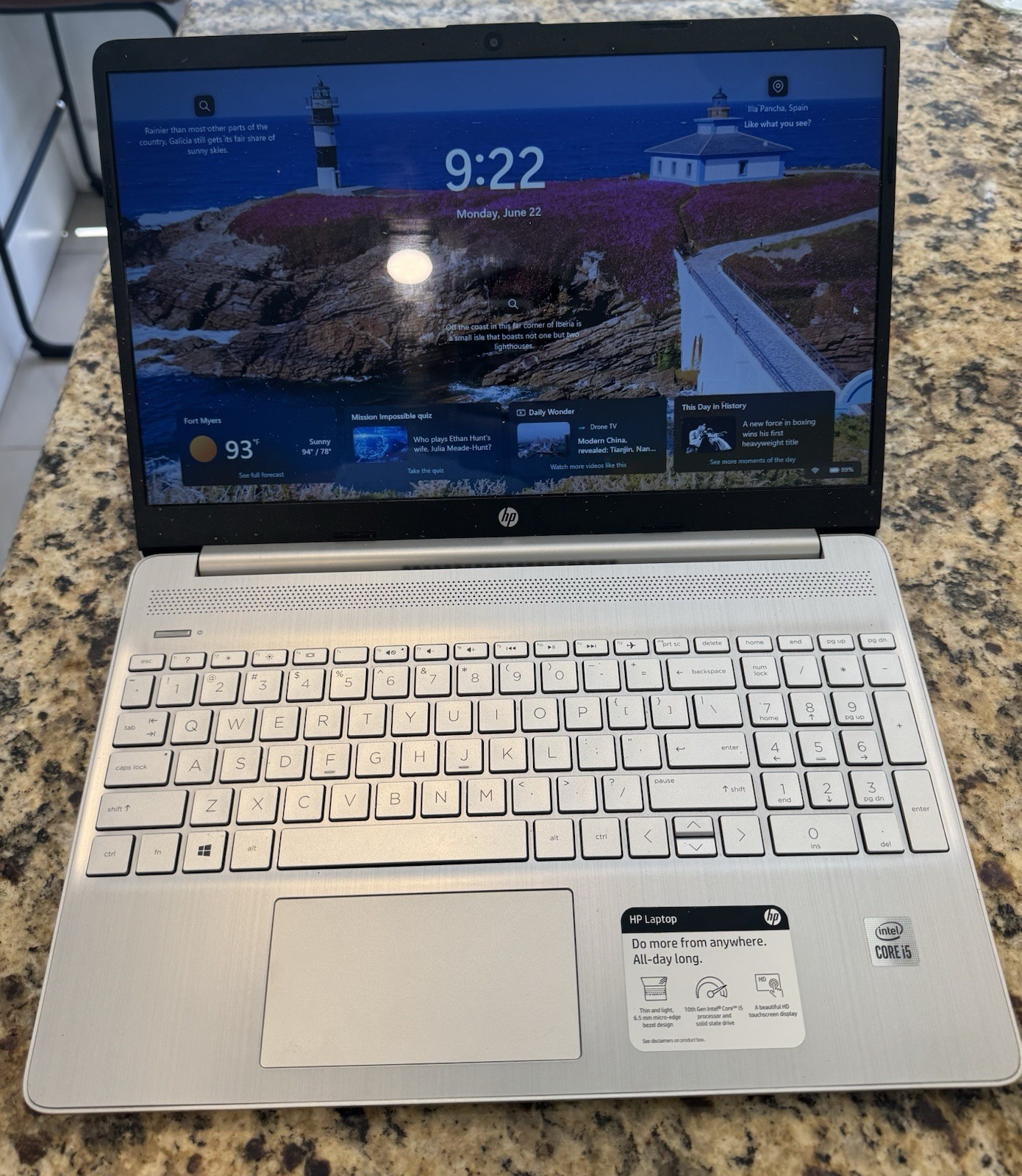 HP 15-dy1043dx 15.6” Touch Laptop i5-1035G1 12GB RAM 256GB SSD Win 11
