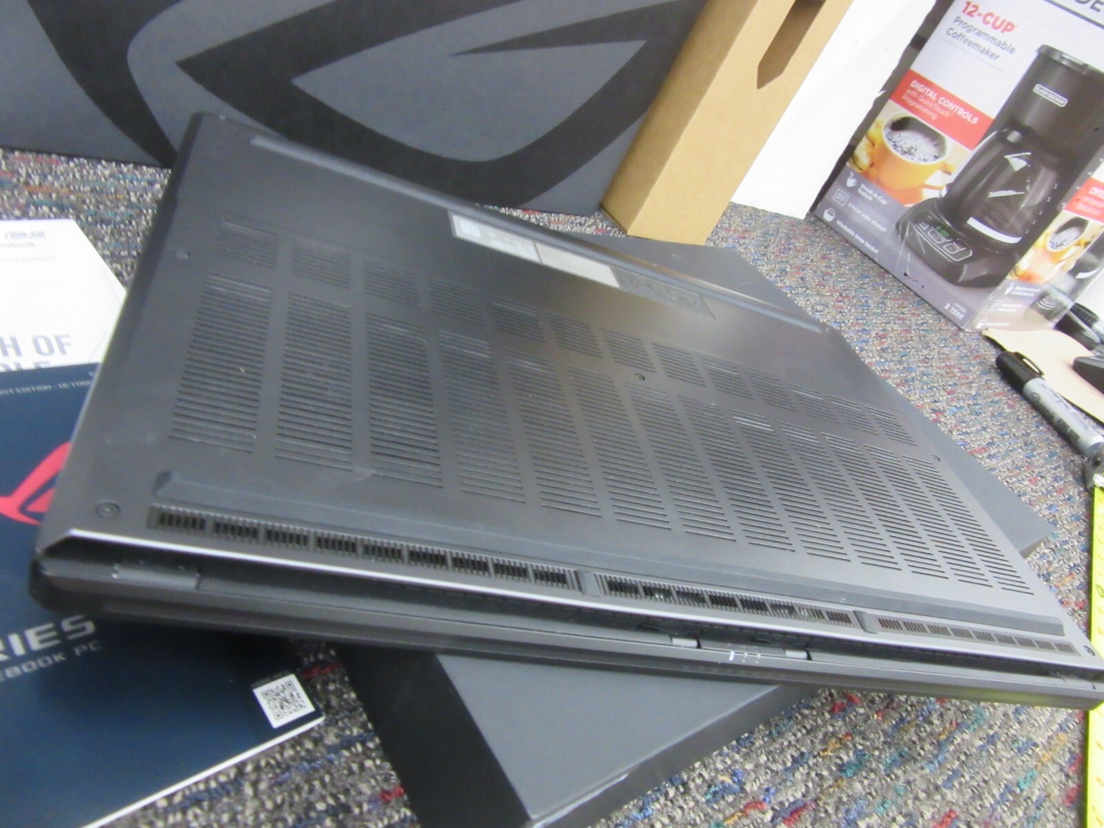 Nvidia GU605M Gaming Notebook 185H/BGA 8GB VRAM w/ RTX 4070 video card