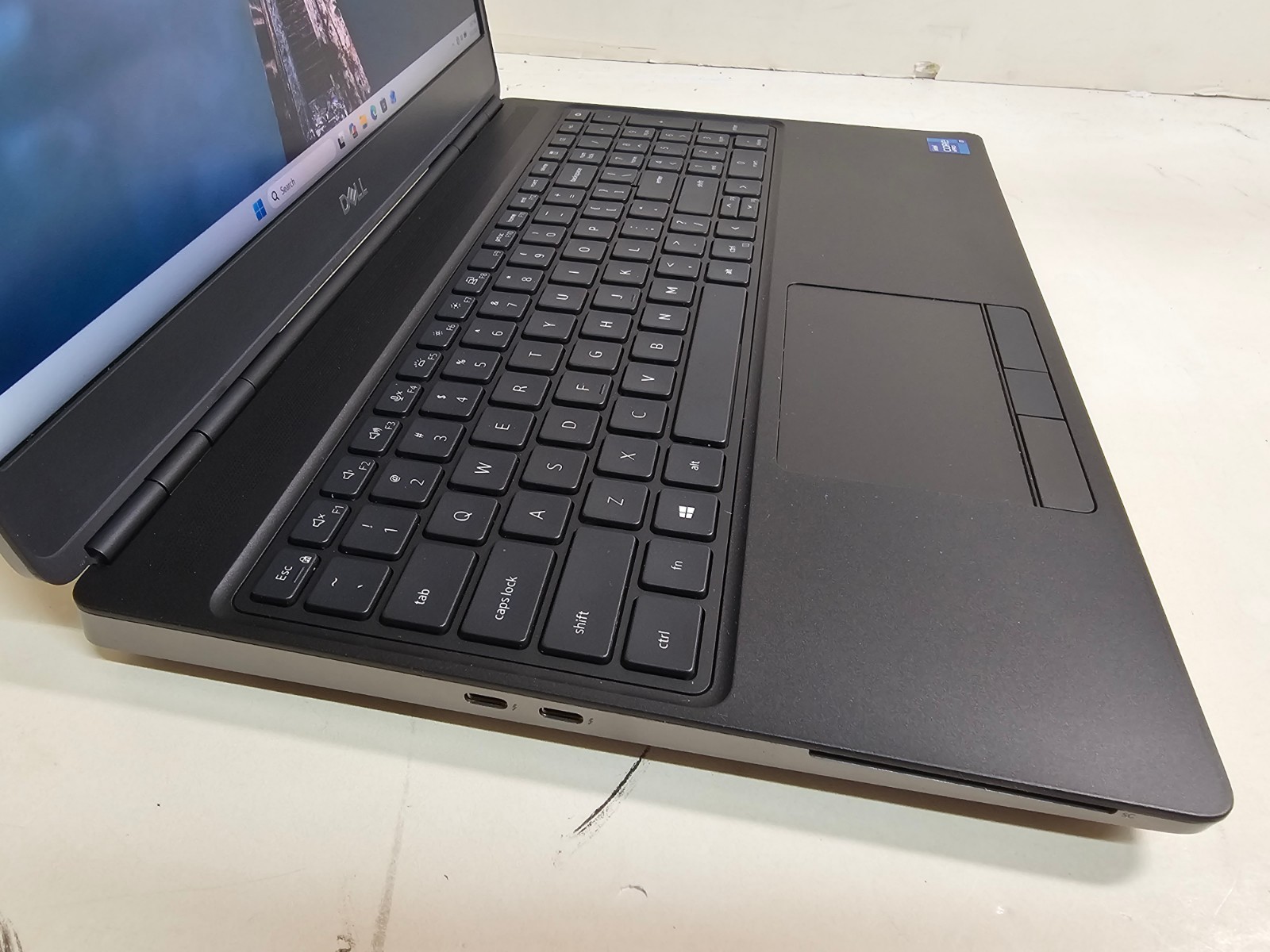 Dell Precision 7560 Laptop – 2.5 GHz i7-11850H 32GB 512GB Cam T1200 15.6″ – SP18