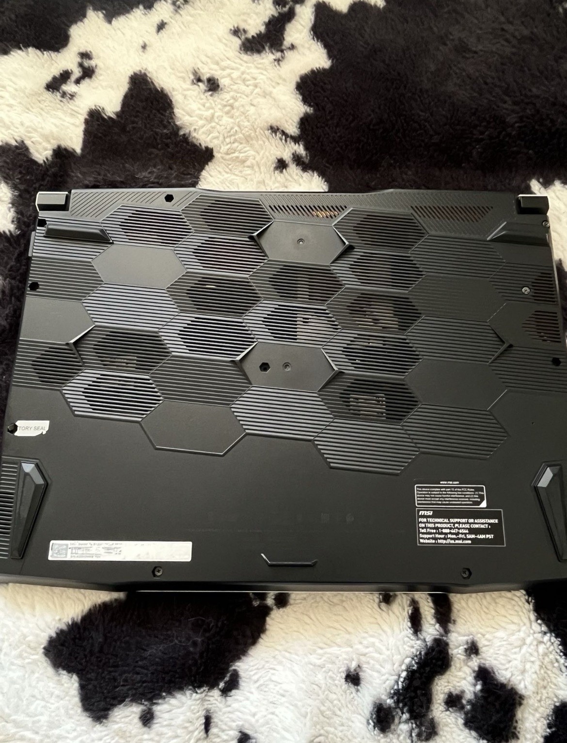 MSI Sword 15 15.6″ Gaming Laptop i5-12450H 16GB 1TB SSD RTX 3050 144Hz FHD