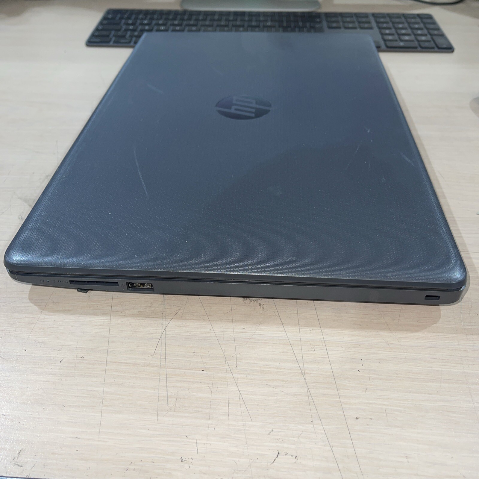 Hp 255 G7 Notebook AMD A4-9125 Radeon 4GB RAM NO HD &