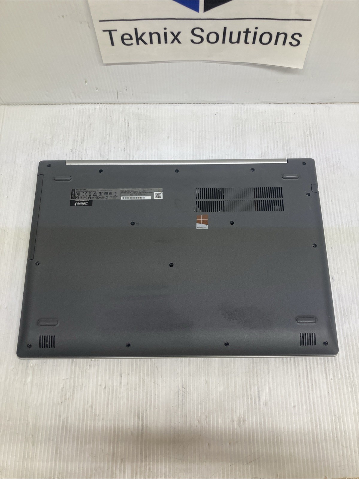 Lenovo Ideapad 320S-14IKB i5-7200U 2.50GHz 4GB RAM No HDD Boot to BIOS