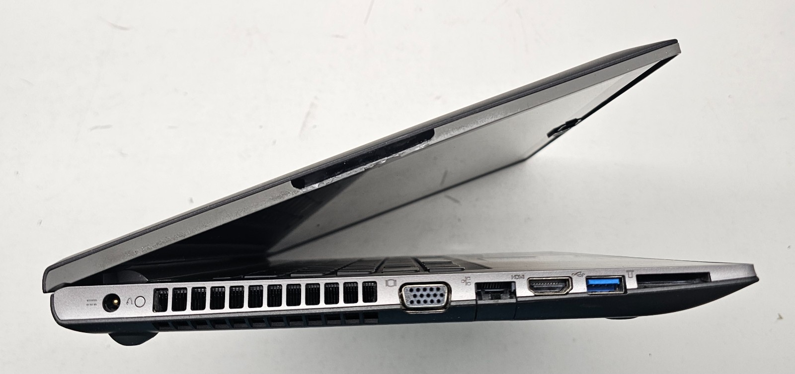 Lenovo IdeaPad P400 Touch Laptop Intel Core i5-3230M 6GB Ram 500GB NO OS (FL)