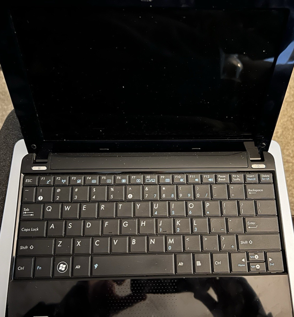 ASUS Eee PC 1005HA Netbook Untested