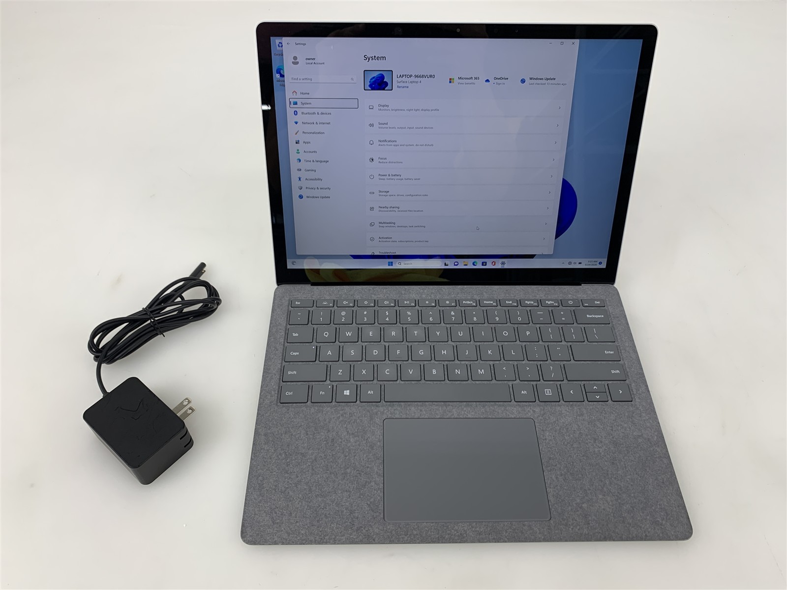 Microsoft Surface 4 AMD Ryzen 5 2.20GHz 8GB RAM 126GB NVMe Win 11 Home
