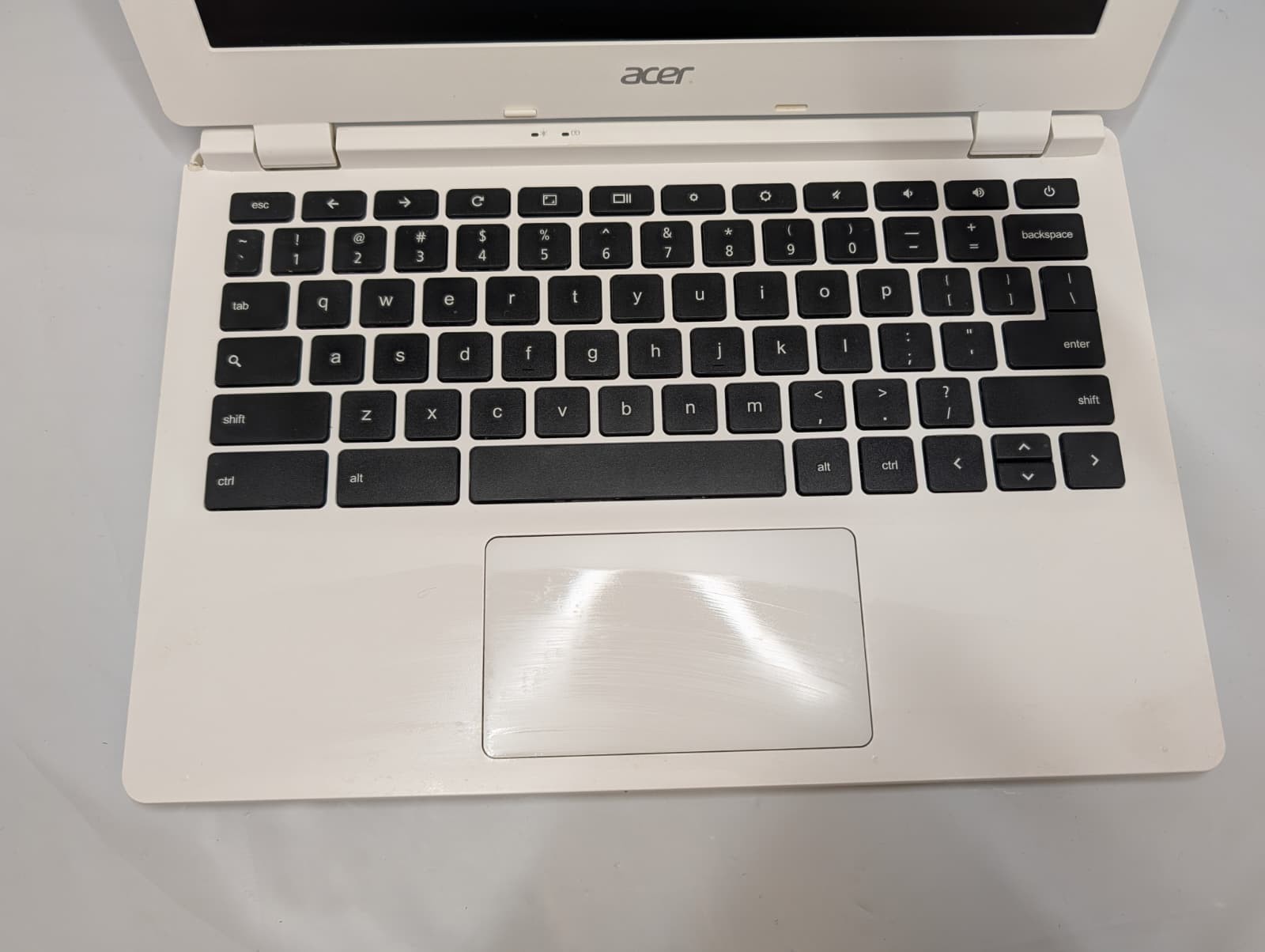 Acer Chromebook 11 CB3-111-C8UB Intel Celeron N2840 4GB RAM 16GB SSD NO CHARGER