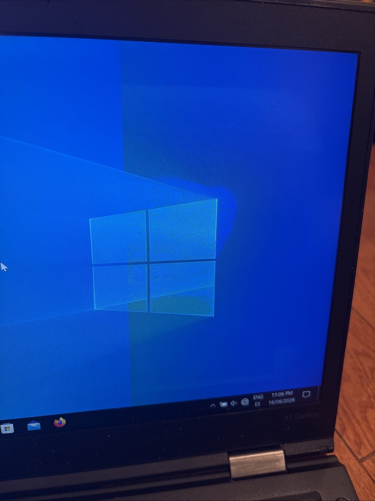 Lenovo ThinkPad X1 Carbon 4th Gen (256GB SSD Intel Core i5-6300U 2.4GHz 8GB)