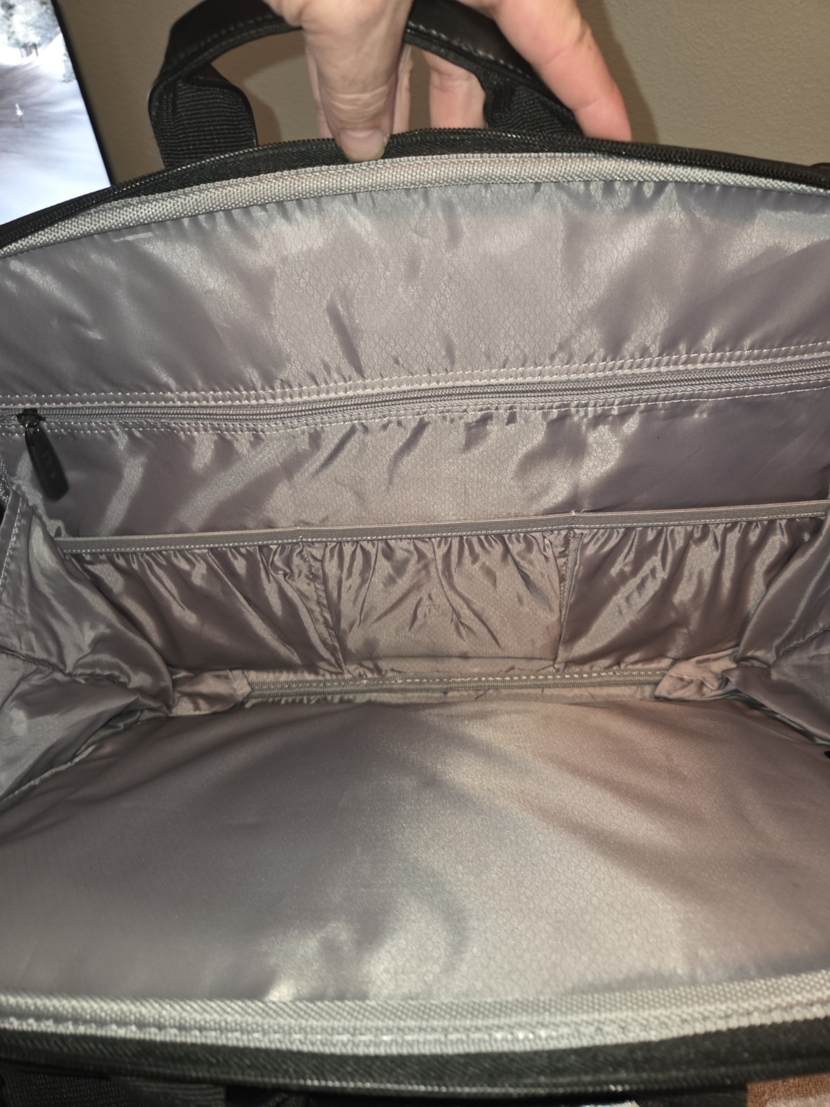 DELL INSPIRON 17R 5721 Metallic PURPLE W/ Charger And Zero HalliburtonLaptop Bag