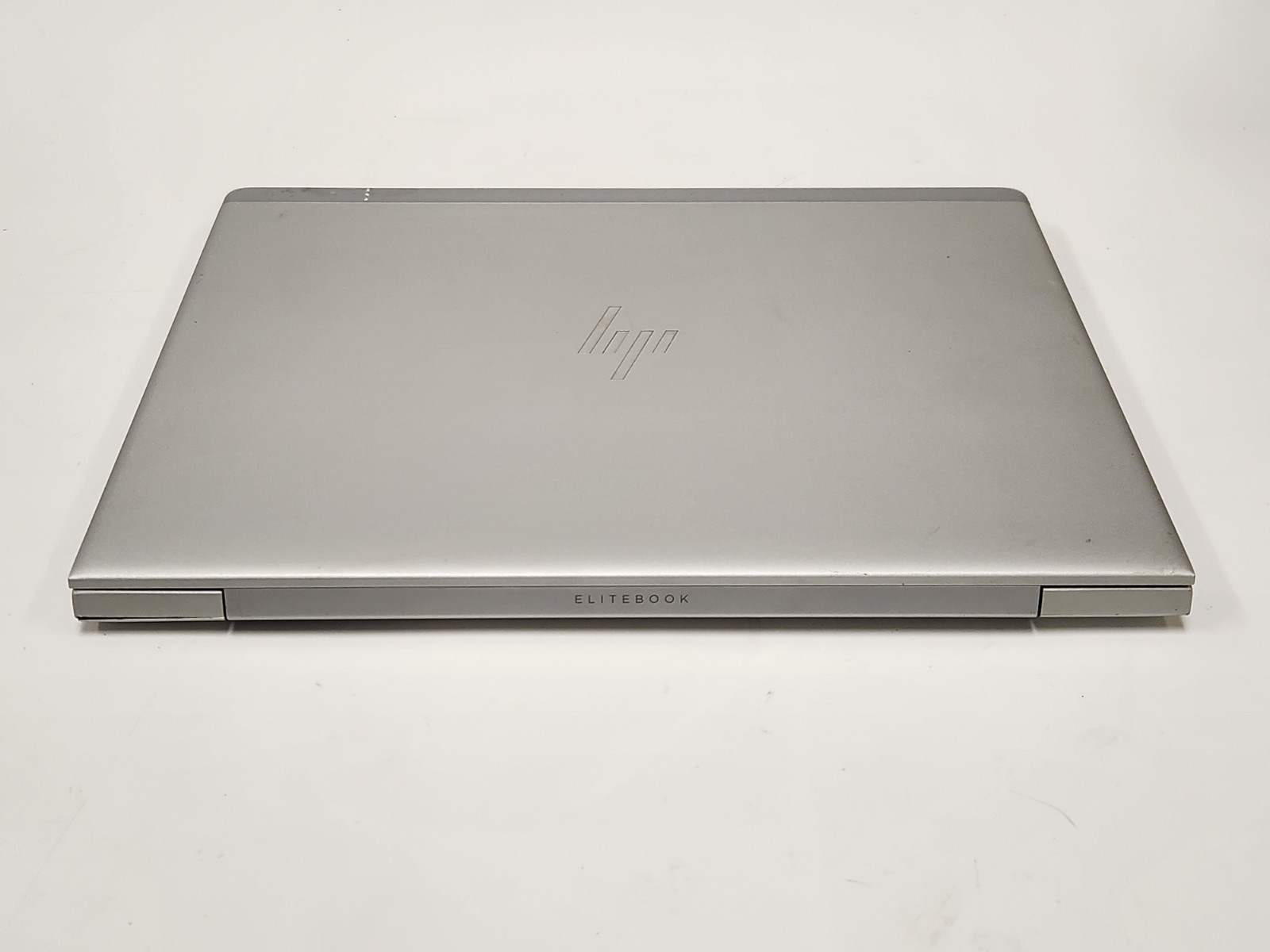 HP EliteBook 735 G6 AMD Ryzen 5 Pro 3500U 2.1GHz NO RAM NO SSD BATTERY 67%