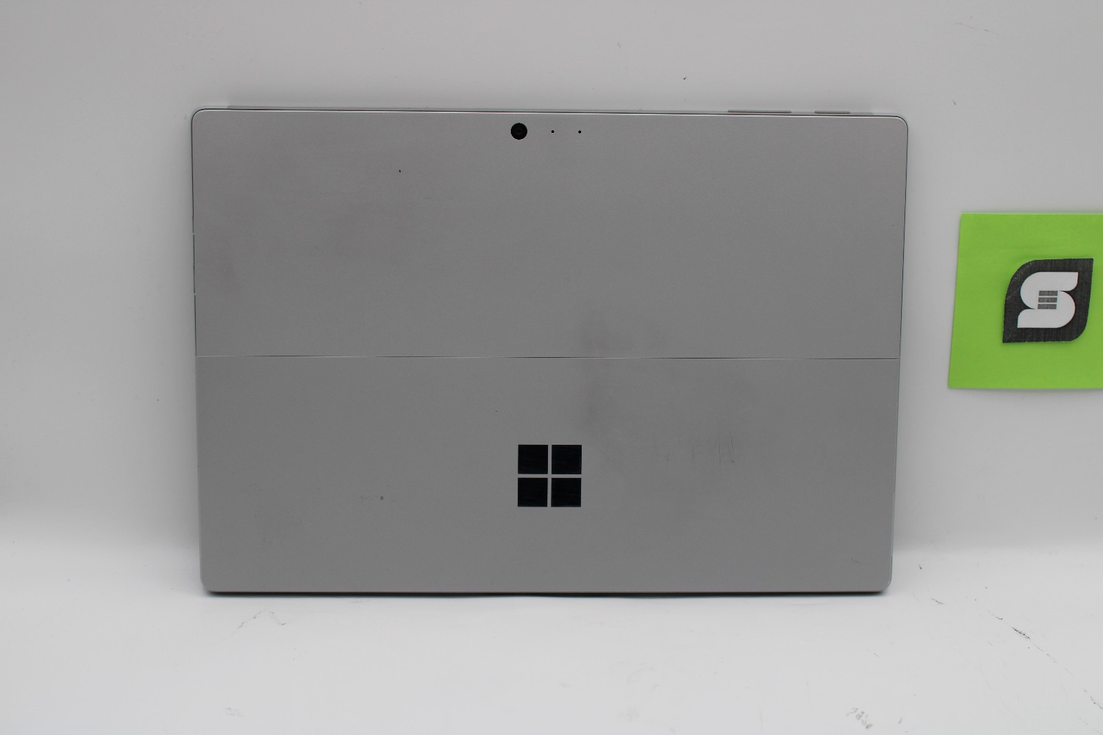 Microsoft Surface Pro 5 1796 m3-7Y30 @ 1.00 GHz 4GB RAM 128GB SSD No OS