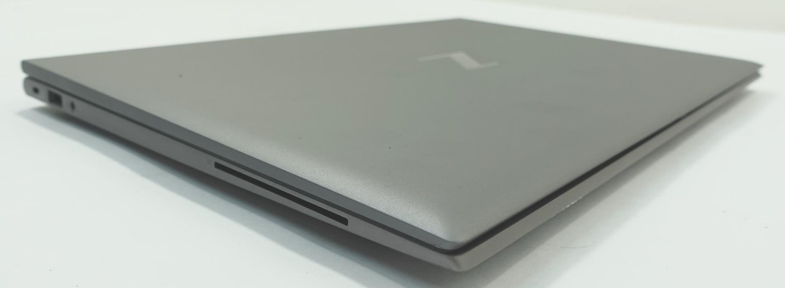 HP ZBOOK Firefly G7 Mobile WS 15.4″ Core i7-10810U 1.10GHz 16GB 256GB SSD