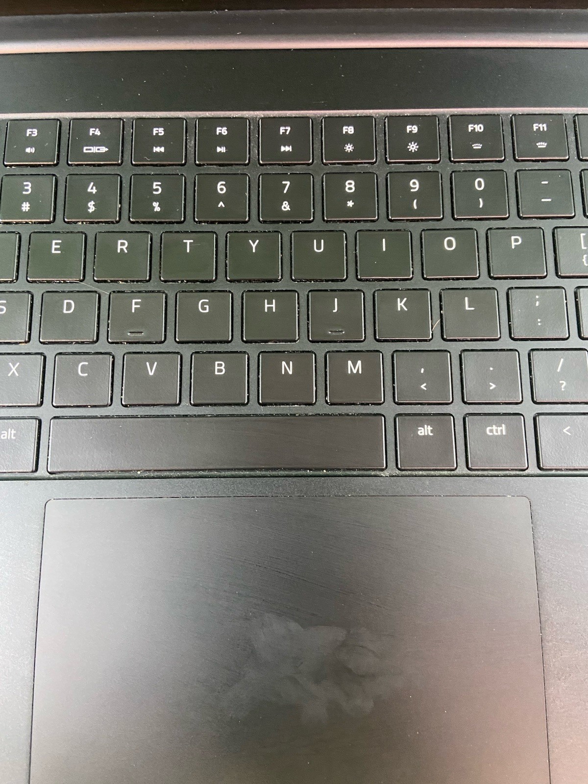 Razer Blade RZ09-0270 15.6″ i7-8750H 16GB RAM 512GB+128GB SSD GeForce GTX 1060