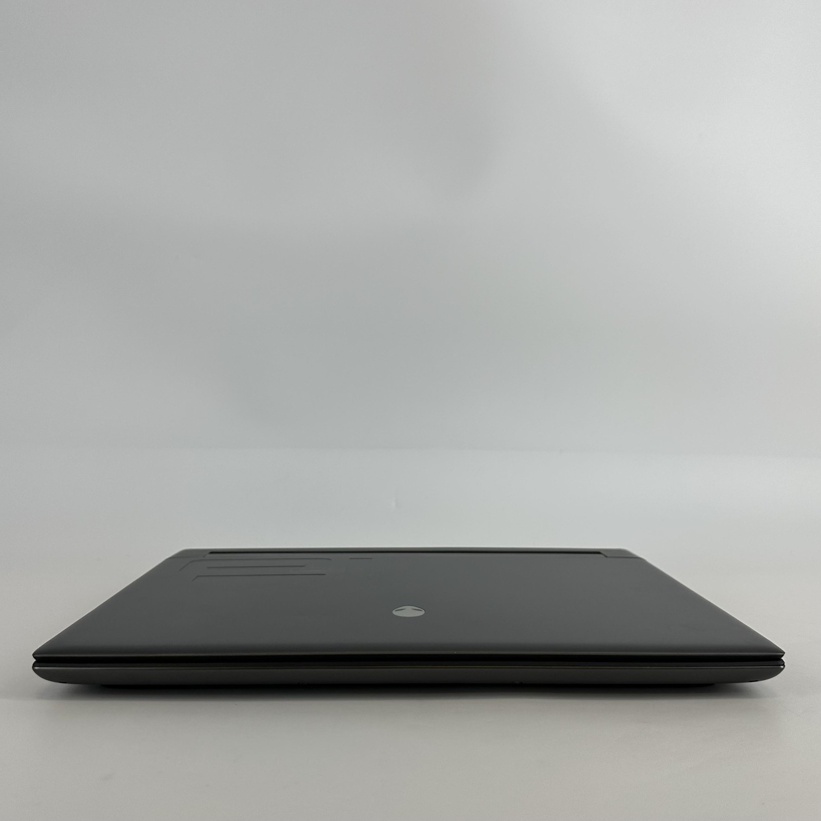 Dell Alienware M16 R1 165Hz QHD+ 2.1 GHz i7-13700HX 16GB 1TB SSD RTX 4070 Good