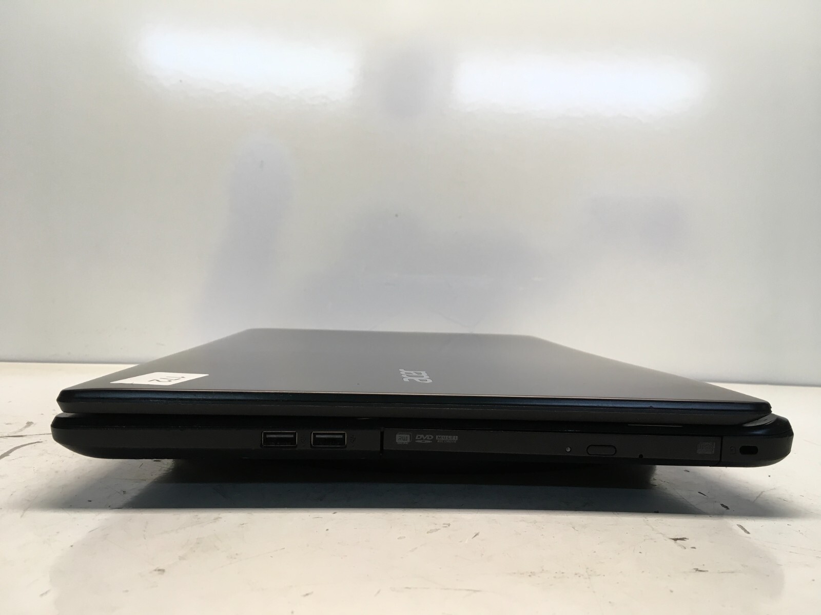 Acer Aspire E17 E5-721 AMD E2-6110 1500MHz 4 GB NO HDD No Batt