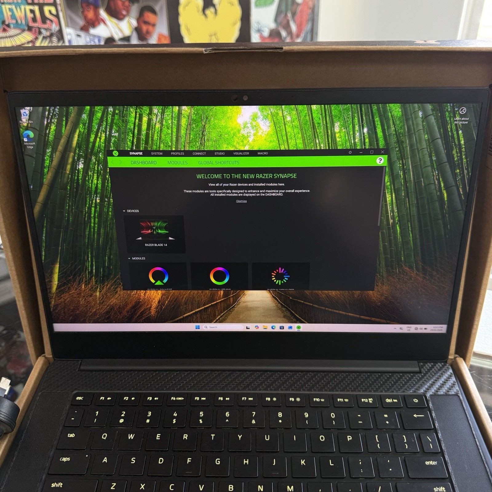 Razer Blade 14 1TB AMD Ryzen 9 5900HX Radeon Graphics 16GB Ram RZ09-0370 Laptop