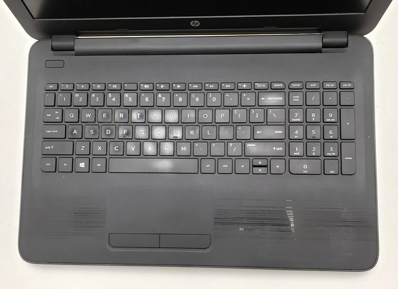 HP 255 G5 Laptop AMD A6-7310 8GB RAM 128GB SSD 15.6″ 2.00GHz Windows 10 Home.