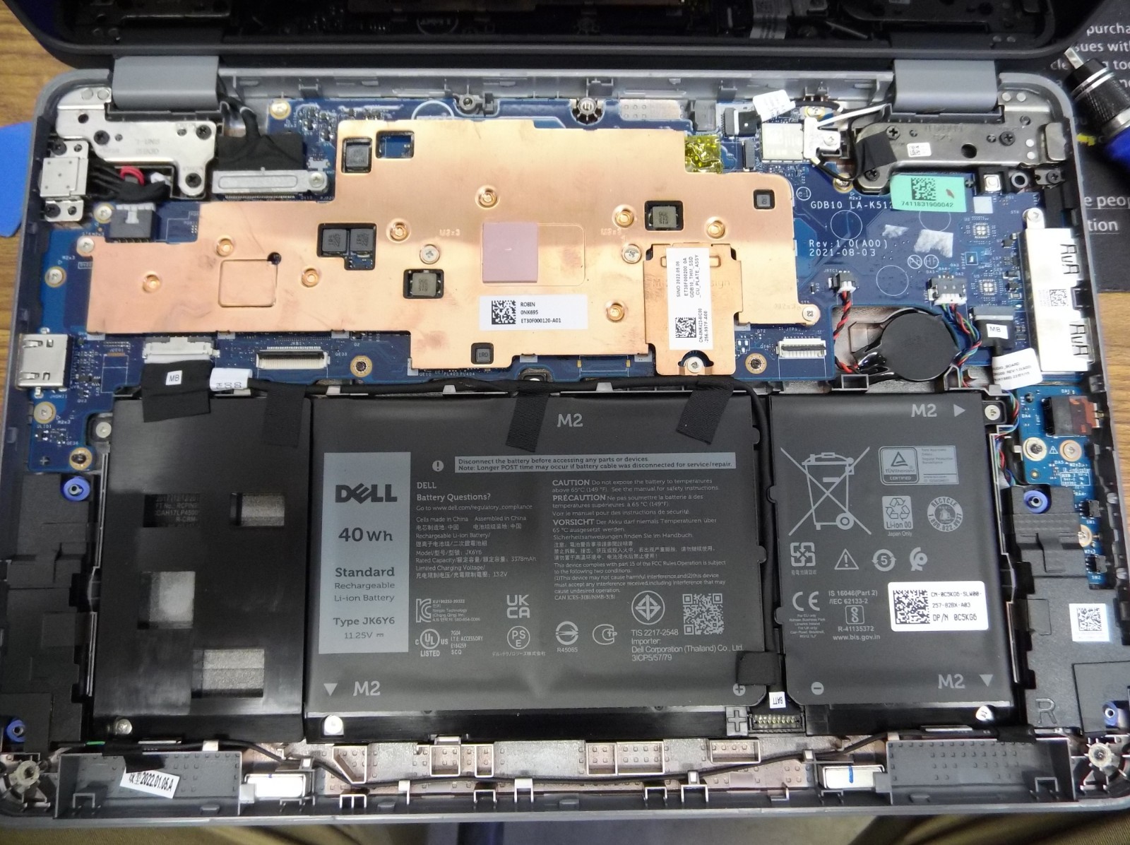 Dell Latitude 3120 11″ Touchscreen 2-in-1 Intel Celeron FOR PARTS NO DISPLAY