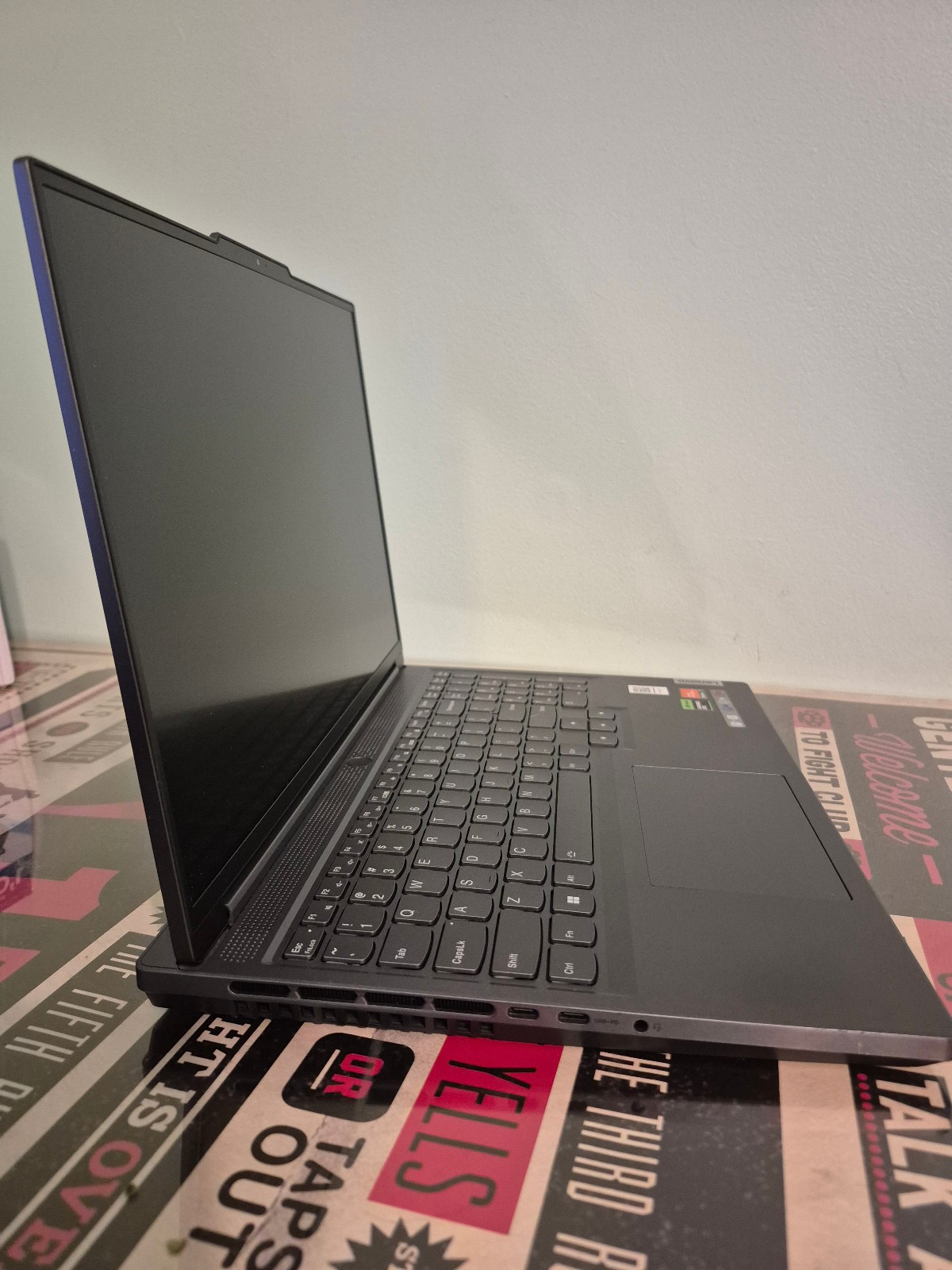 Lenovo Legion Slim 5 Gen 8 16″ 165Hz QHD+ Ryzen 7 7840HS 32GB 2TB RTX 4060