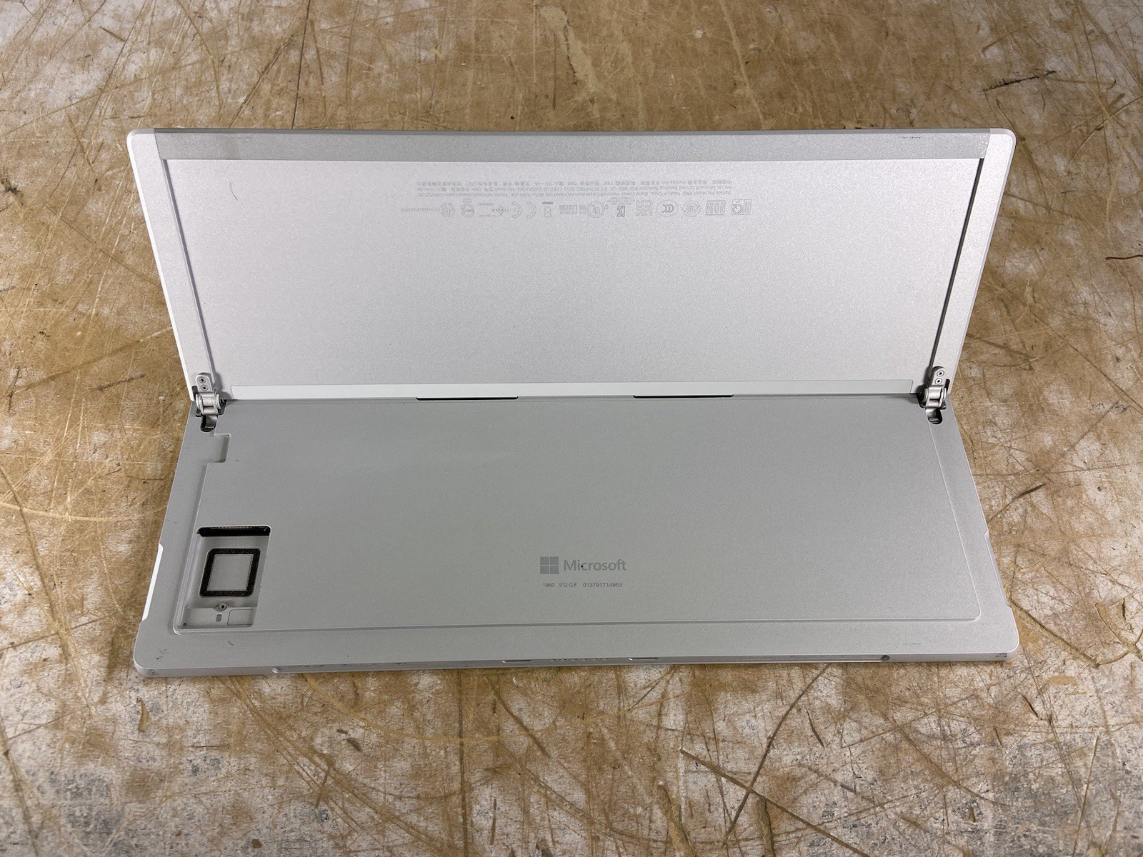 MICROSOFT SURFACE PRO 7+ (1960) i7-1165G7 @ 2.80GHz, 16GB RAM, NO HDD/OS