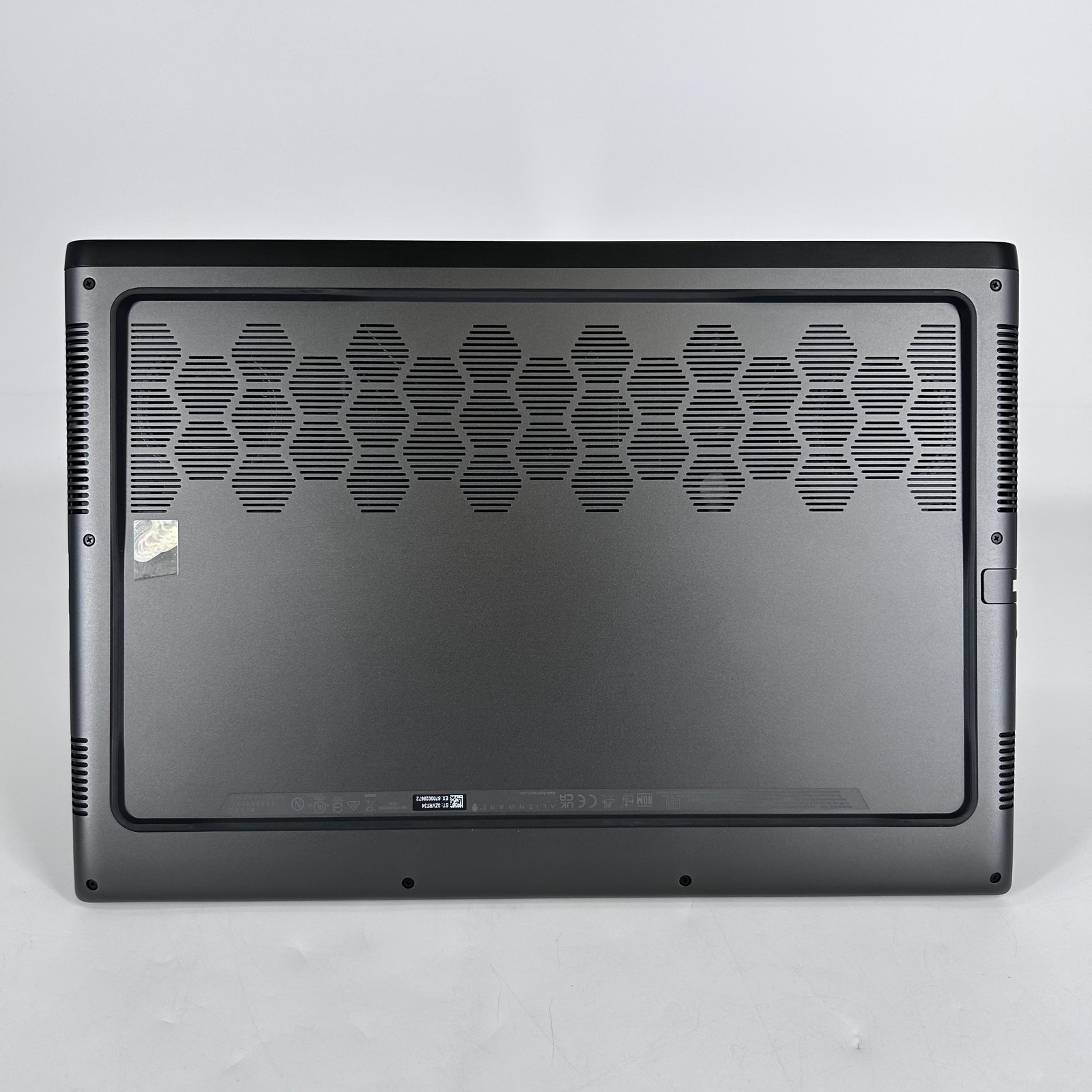 Dell Alienware M16 R2 240Hz QHD+ 2.3 GHz Ultra 9 185H 64GB 2TB SSD RTX 4070